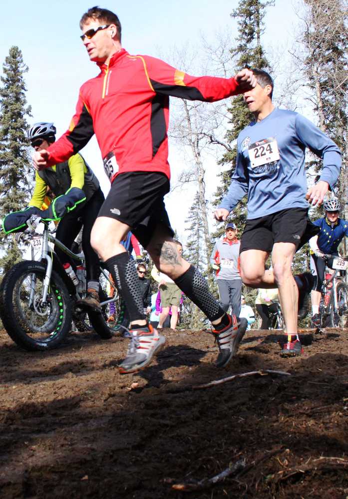 Photo by Kelly Sullivan/ Peninsula Clarion Sean Goff started as the front runner on Wolverine trail, Saturday, April 19, at the Tsalteshi Trail.