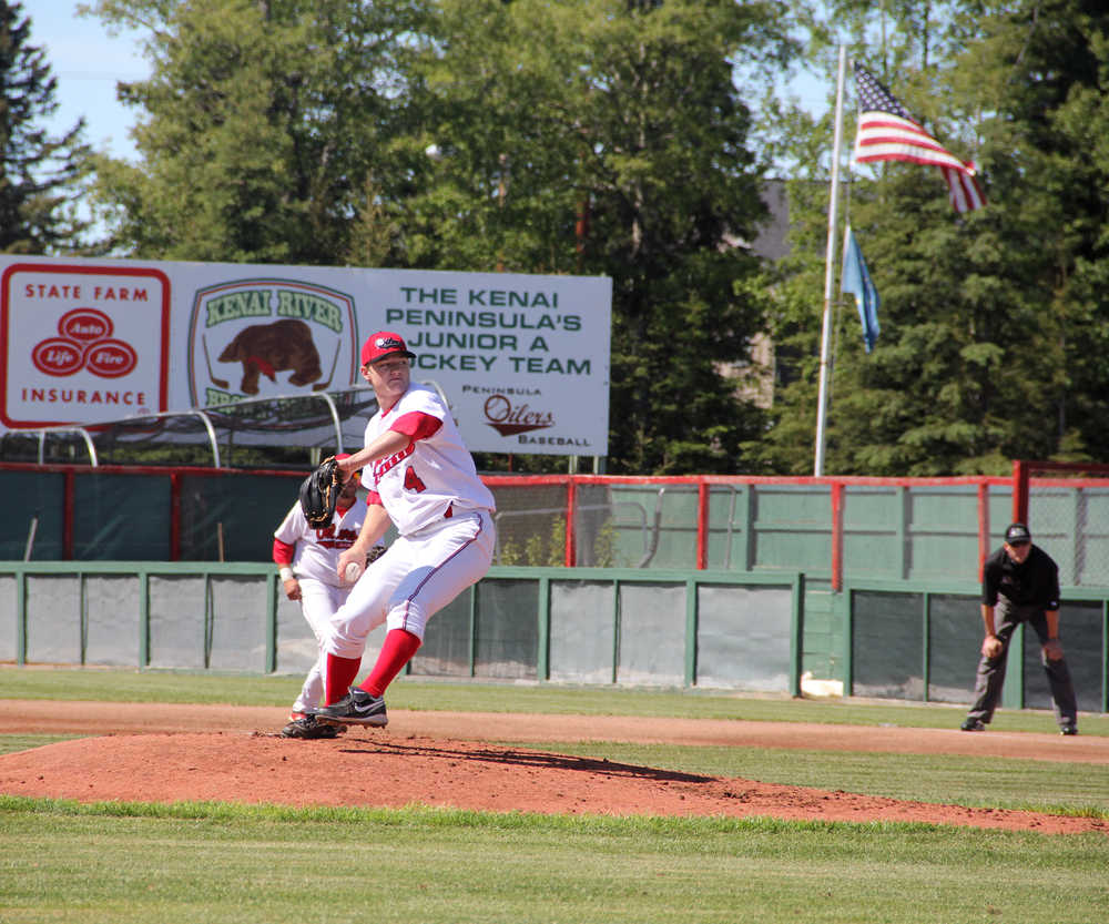 Photo by Dan Balmer/Peninsula Clarion Peninsula OIlers starter Sean Mason delivers a pitch in the second inning of the Oilers season opener against the San Francisco Seals Sunday.