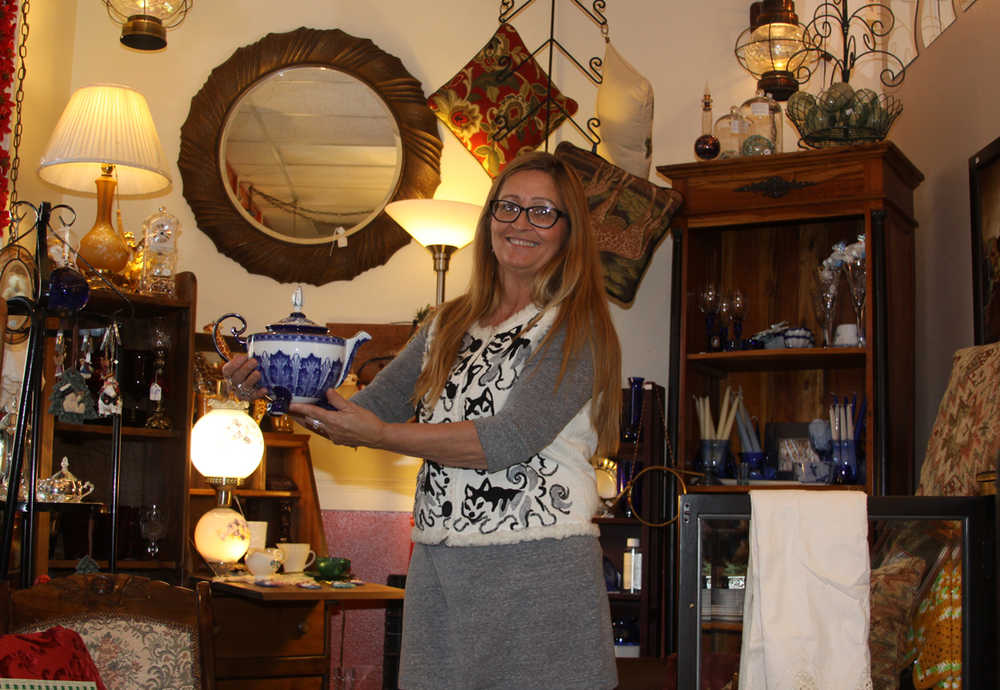 Ye Olde Curiosity Shoppe offers nostalgic items from the past, present & future for the Holidays