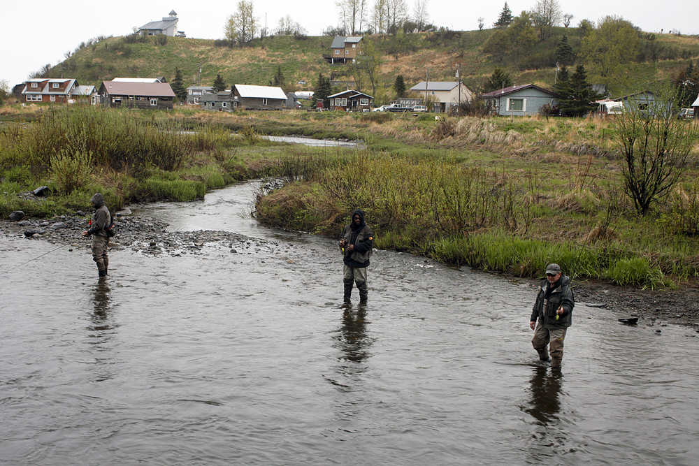 Photo by Rashah McChesney/Peninsula Clarion Anglers try in vain to catch a king salmon near the mouth of the Ninilchik River on May 23, 2015 in Ninilchik, Alaska. Many reported the area to be slow that day, the open weekend on the river for the 2015 king salmon season. Fish and Game biologists have seen a strong early return of king salmon stocks on southern and central Kenai Peninsula streams, but area not yet certain of the size or timing of the run.