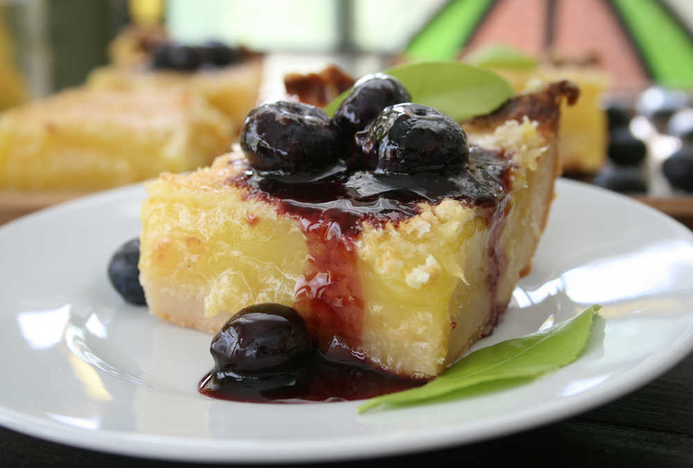 Lemon bars with Blueberry Sauce