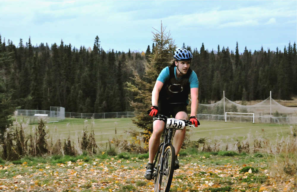 Brian Beeson rounds the corner on the Tsalteshi Trails Oct. 8 at the first Chainwreck Cyclocross event.