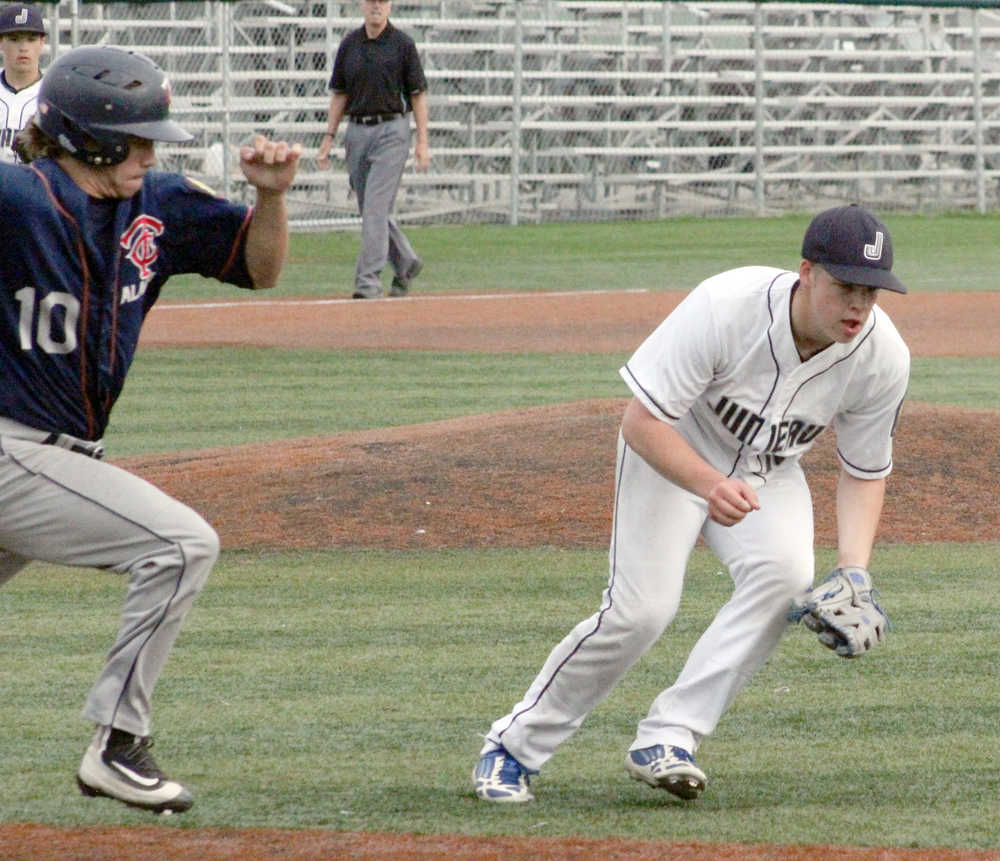 Juneau defeats Twins at state; Twins still advance to Saturday title game