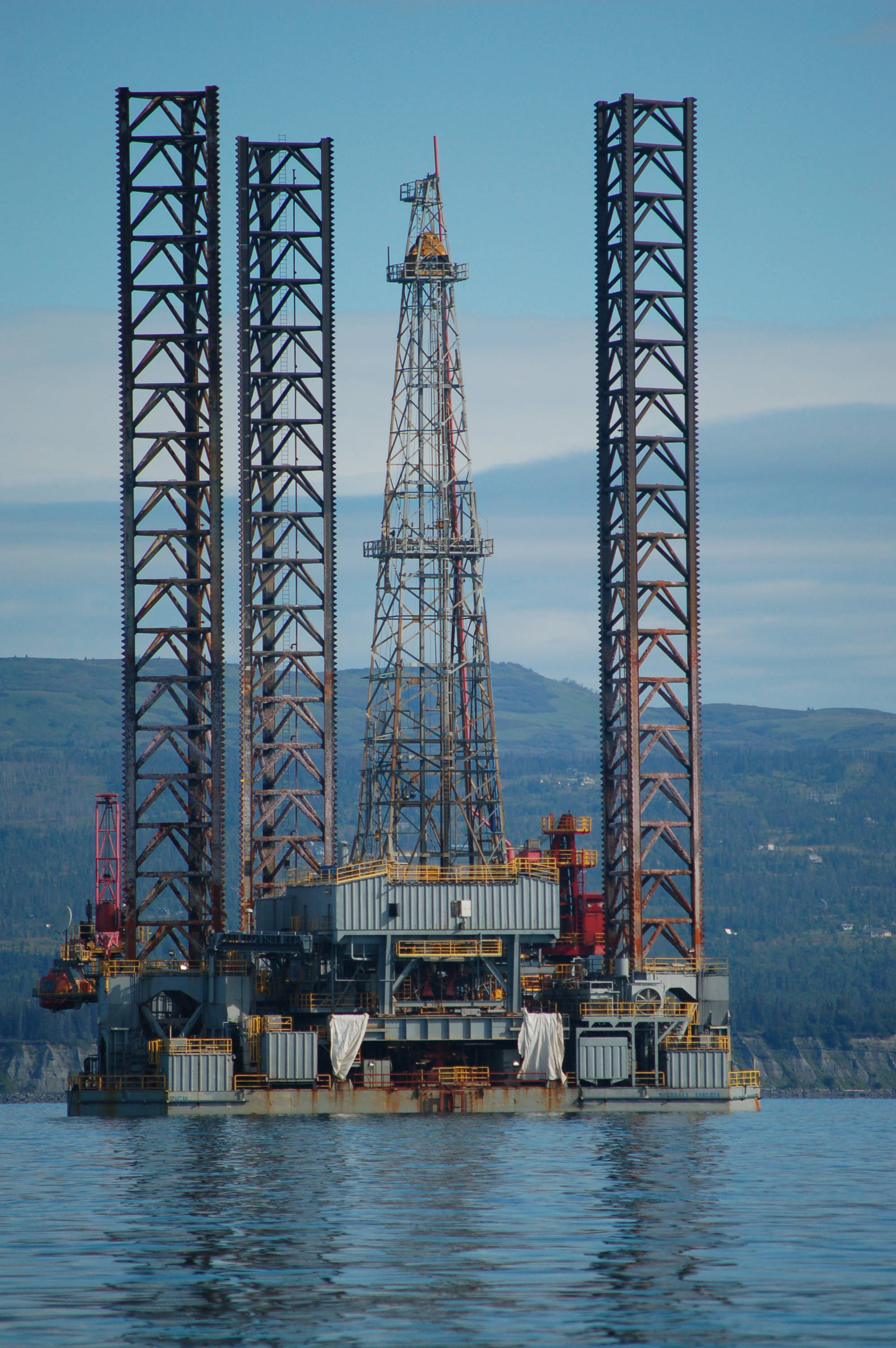 The Escopeta Oil and Gas Spartan 151 jack-up rig lies at anchor in Kachemak Bay on Monday morning, Aug. 8, 2011. Three Foss Maritime tugboats towed it from Vancouver, B.C., to Homer. The rig left Vancouver July 19 and arrived about 5 p.m. Aug. 7 in Kachemak Bay.