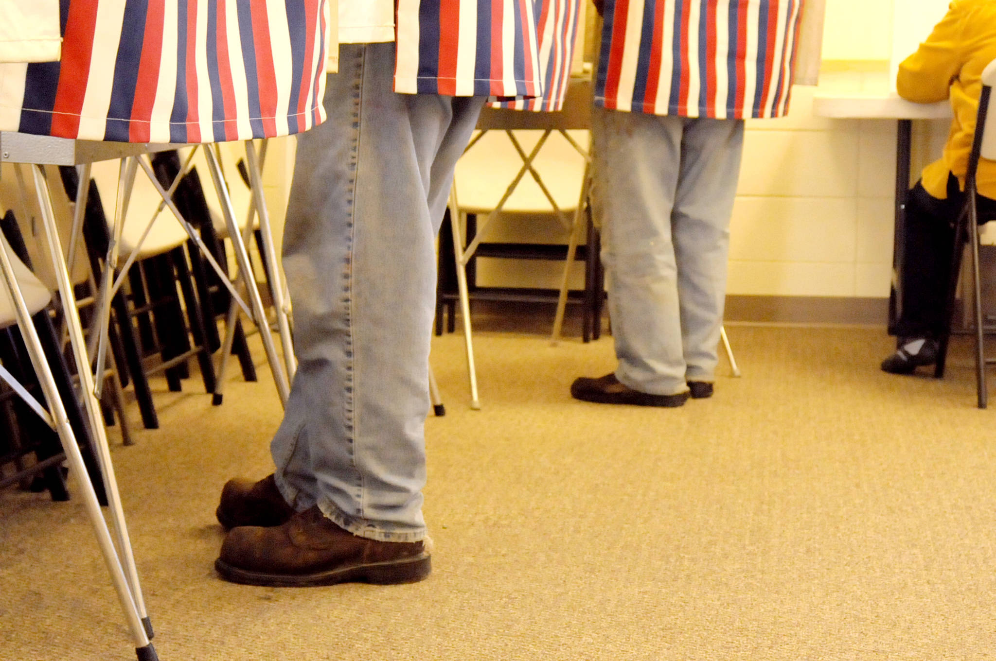 Voters cast their ballots at the Kasilof Fire Station on Tuesday, Oct. 4, 2016 in Kasilof, Alaska. (Photo by Elizabeth Earl/Peninsula Clarion, file)