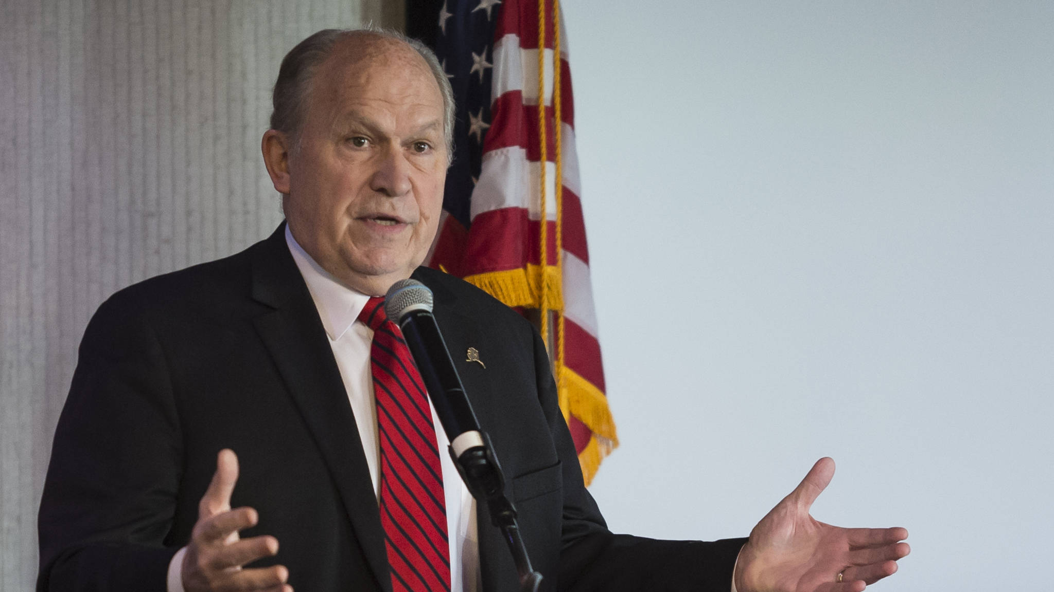 Gov. Bill Walker speaks to the Juneau Chamber of Commerce at the Hangar Ballroom on Thursday, Feb. 8, 2018. (Michael Penn | Juneau Empire)  Gov. Bill Walker speaks to the Juneau Chamber of Commerce at the Hangar Ballroom on Thursday, Feb. 8, 2018. (Michael Penn | Juneau Empire)