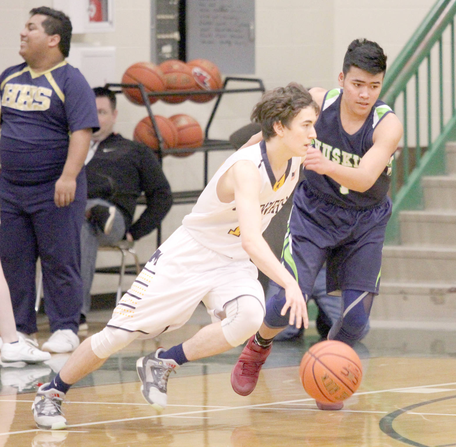 Homer’s Daniel Reutov drives toward the basket during a 55-24 win over Redington in the Southcental Conference Championships boys’ quarterfinals Thursday March 8, 2018, at Colony High School. (Photo by Jeremiah Bartz/Frontiersman.com)