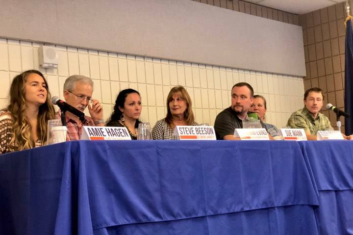 The Soldotna Chamber of Commerce hosted a small business panel to discuss entrepreneurship in Soldotna as part of Startup week, in Soldotna, Alaska, on Nov. 14, 2018. (Photo by Victoria Petersen/Peninsula Clarion)