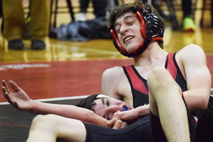 Nikiski wrestling beats Kenai on Kardinals senior night