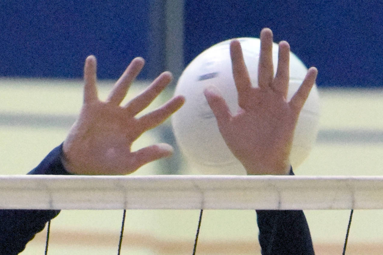 Nikolaevsk finishes 4th at Mix Six state volleyball