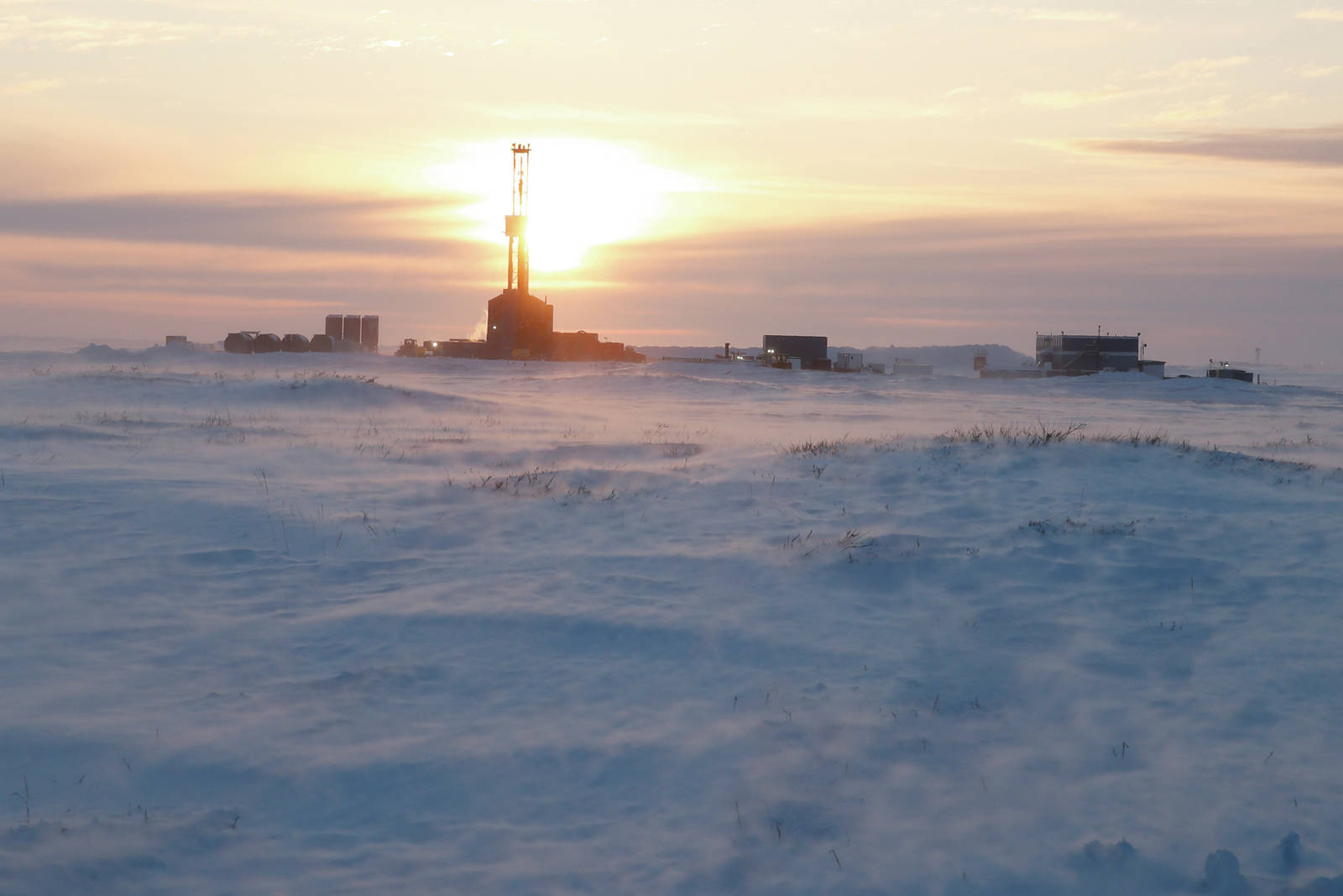 The Kuukpik 5 rig is seen at sunset while drilling the ConocoPhillips’ Putu well south of Nuiqsut in mid-February 2018. (Photo/Judy Patrick/ConocoPhillips)