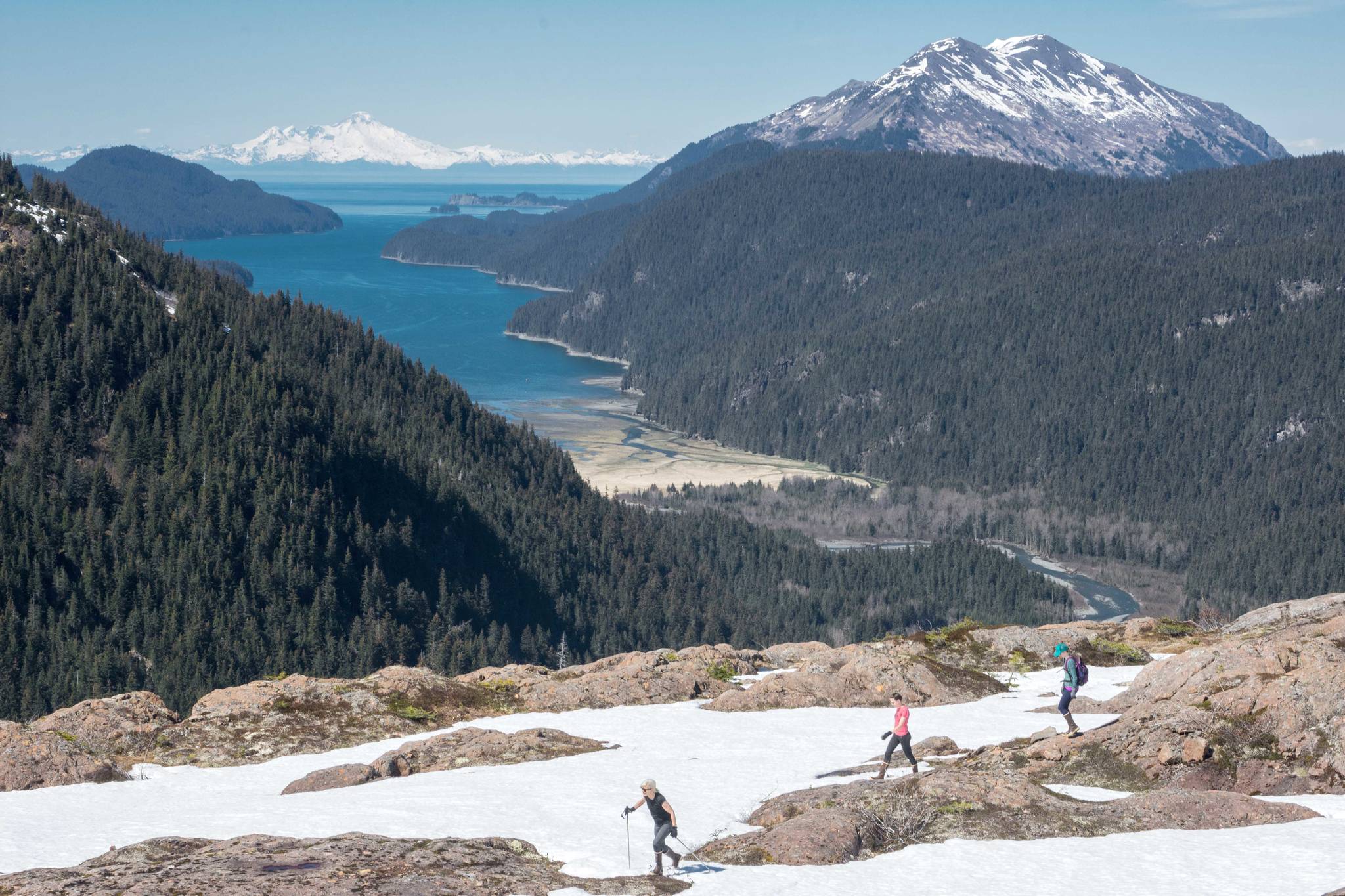 Refuge notebook: Building new trail builds community