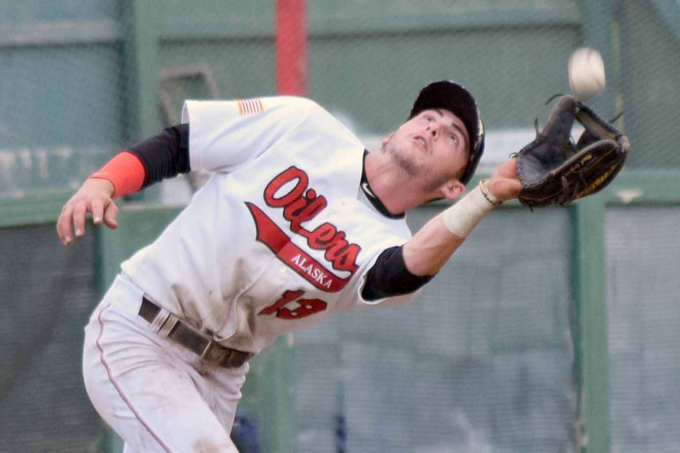 Oilers get rolling with doubleheader sweep