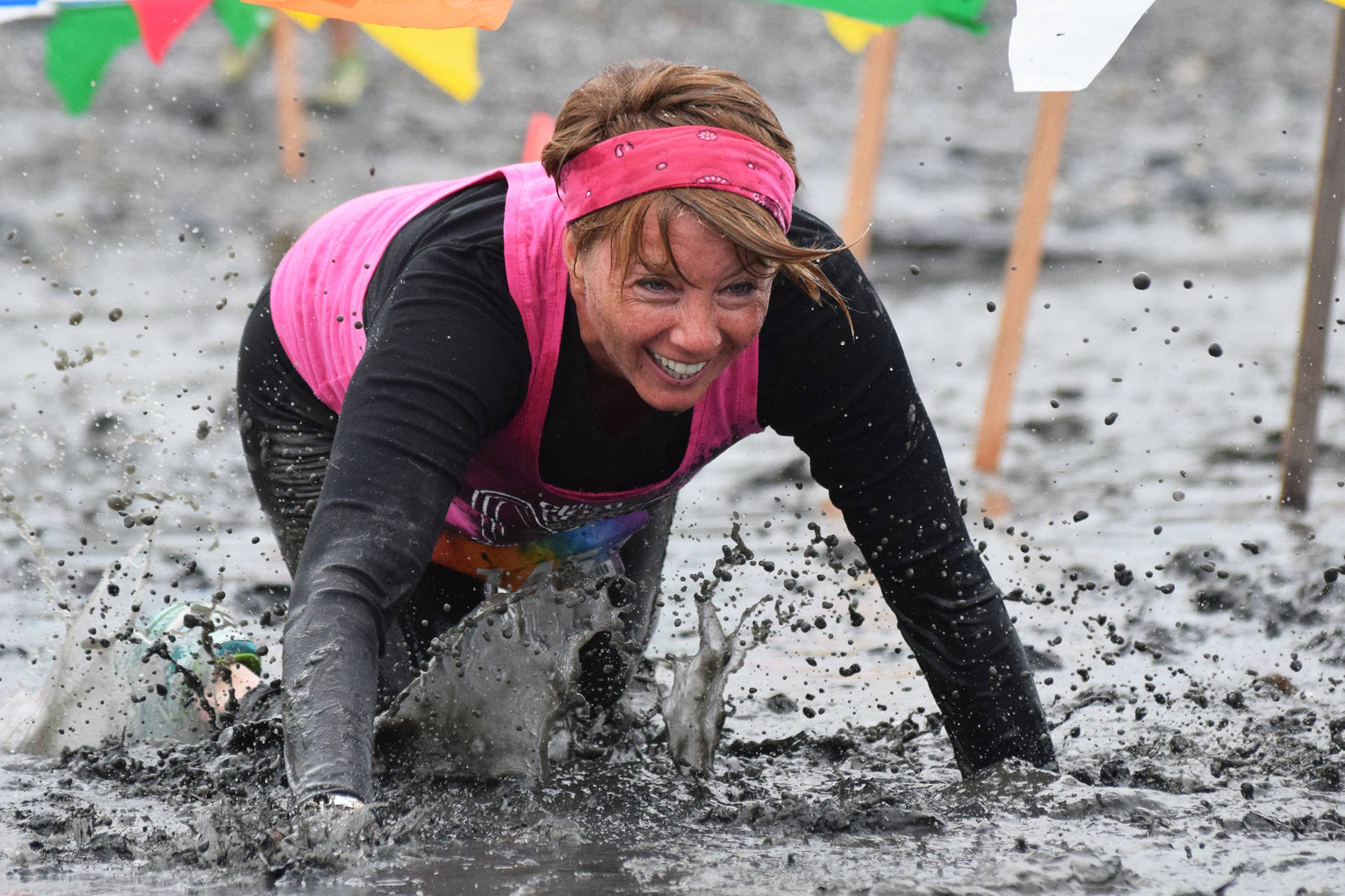 Racers get dirty at Clam Scramble