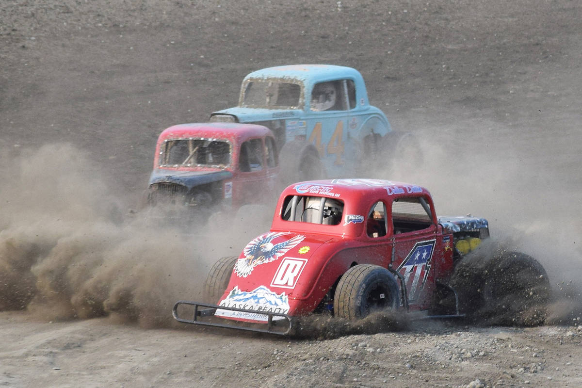 Saturday night racing at Twin City Raceway