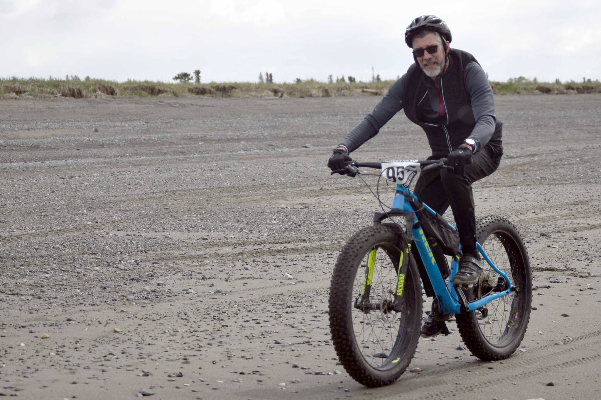 Dave Edwards-Smith competes in the Mouth to Mouth Wild Run and Ride at the beach in Kenai, Alaska, on May 29, 2019. (Photo by Jeff Helminiak/Peninsula Clarion)