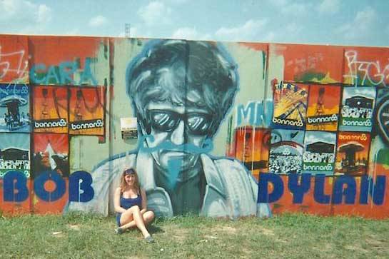 The author is seen here sometime in the past decade trying to look cool in front of a Bob Dylan mural in Tennessee. (Photo provided by Kat Sorensen)