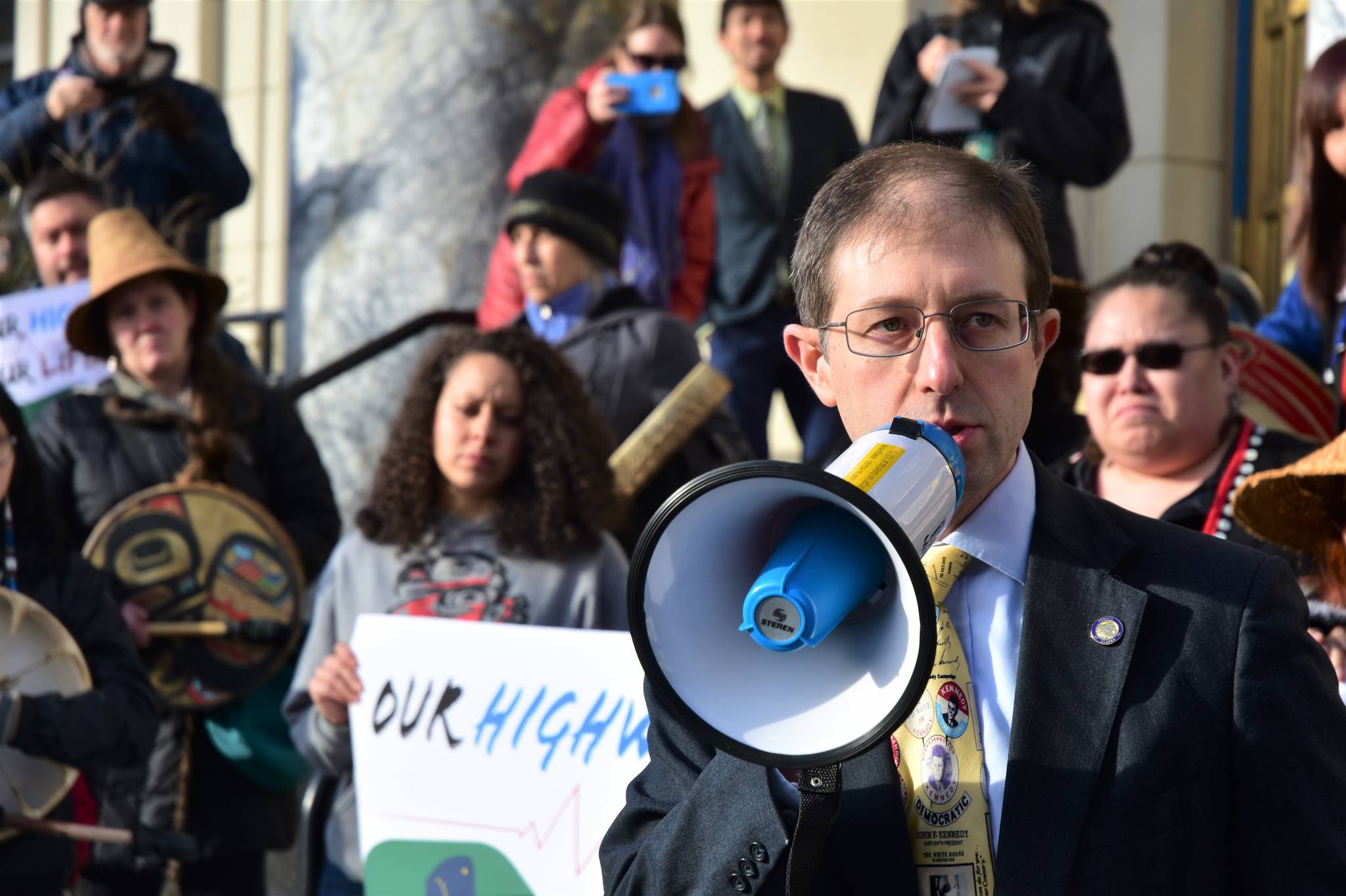 ‘Start them up!’: Ferry supporters demand action