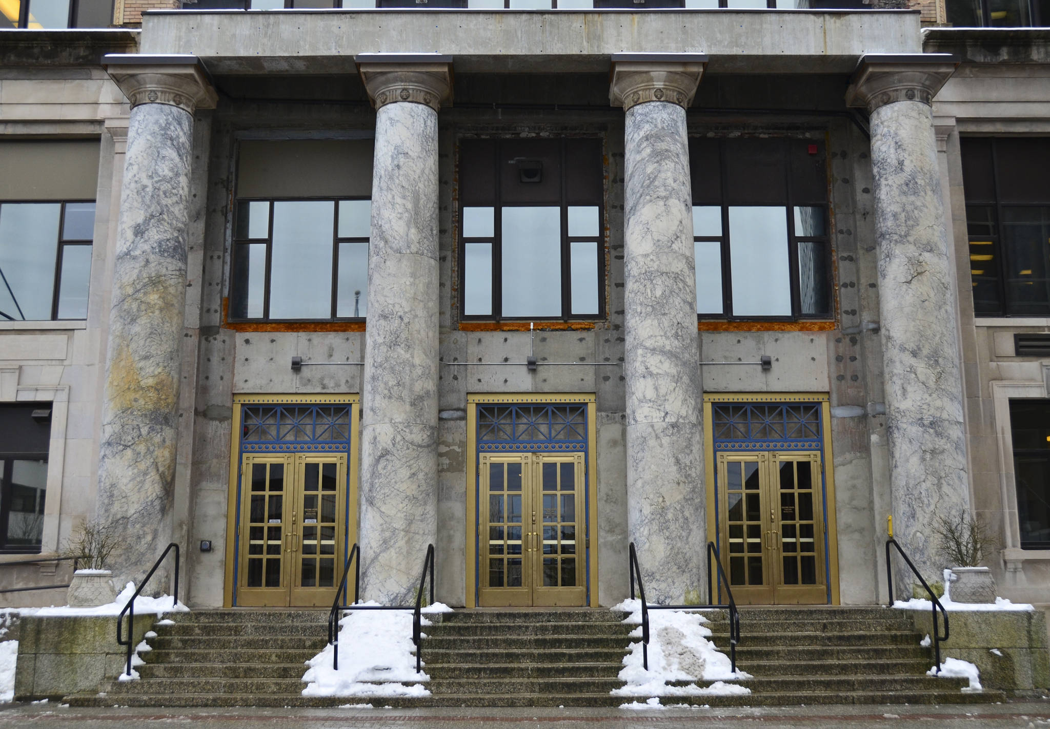 The Alaska State Capitol Building as seen Jan. 9, 2015 in Juneau. (Michael Penn | Juneau Empire file)