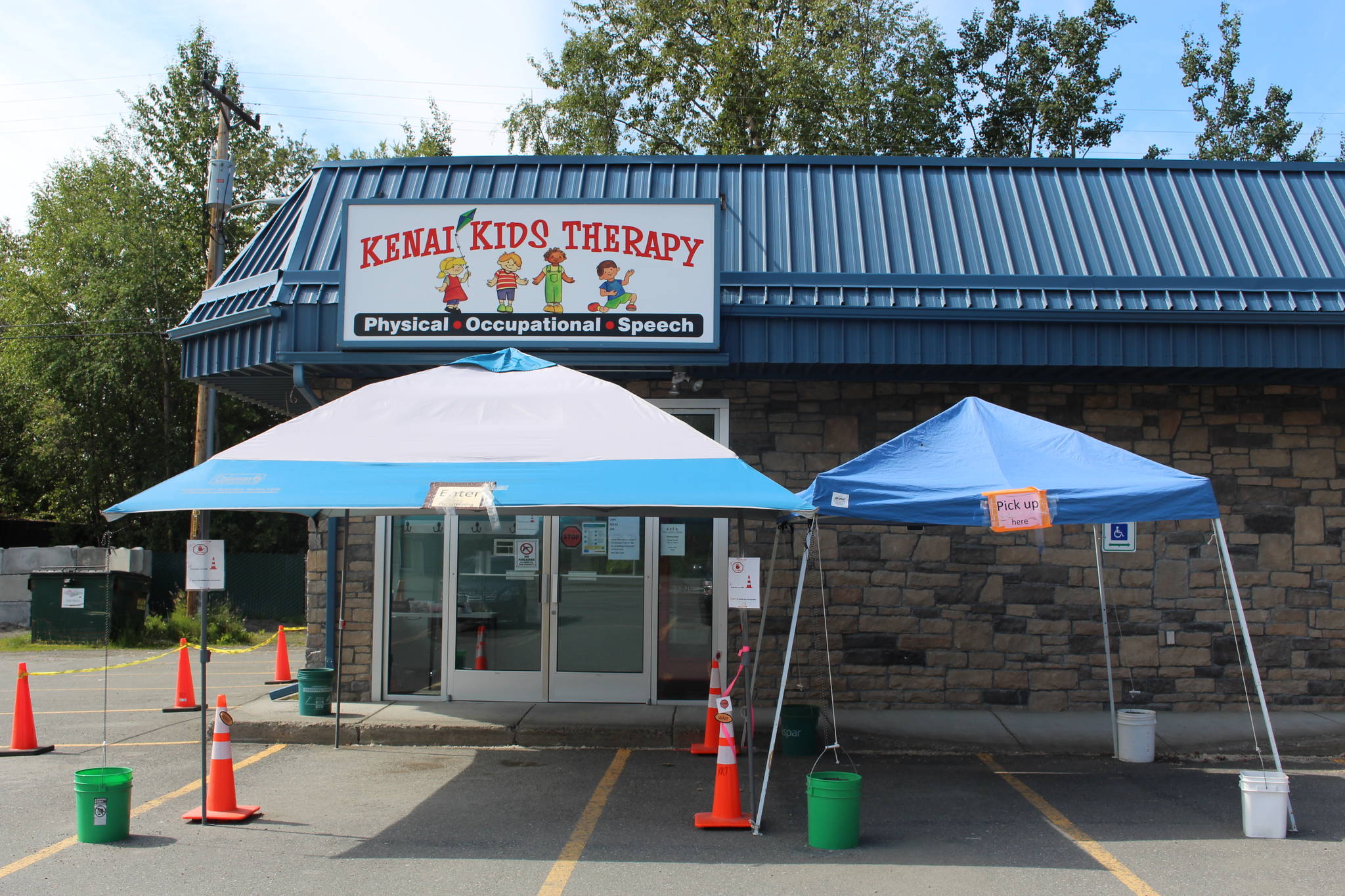 The entrance to Kenai Kids Therapy is seen here in Soldotna on July 16, 2020. The clinic is closed until July 27 after an employee tested positive for COVID-19 last week. (Photo by Brian Mazurek/Peninsula Clarion)