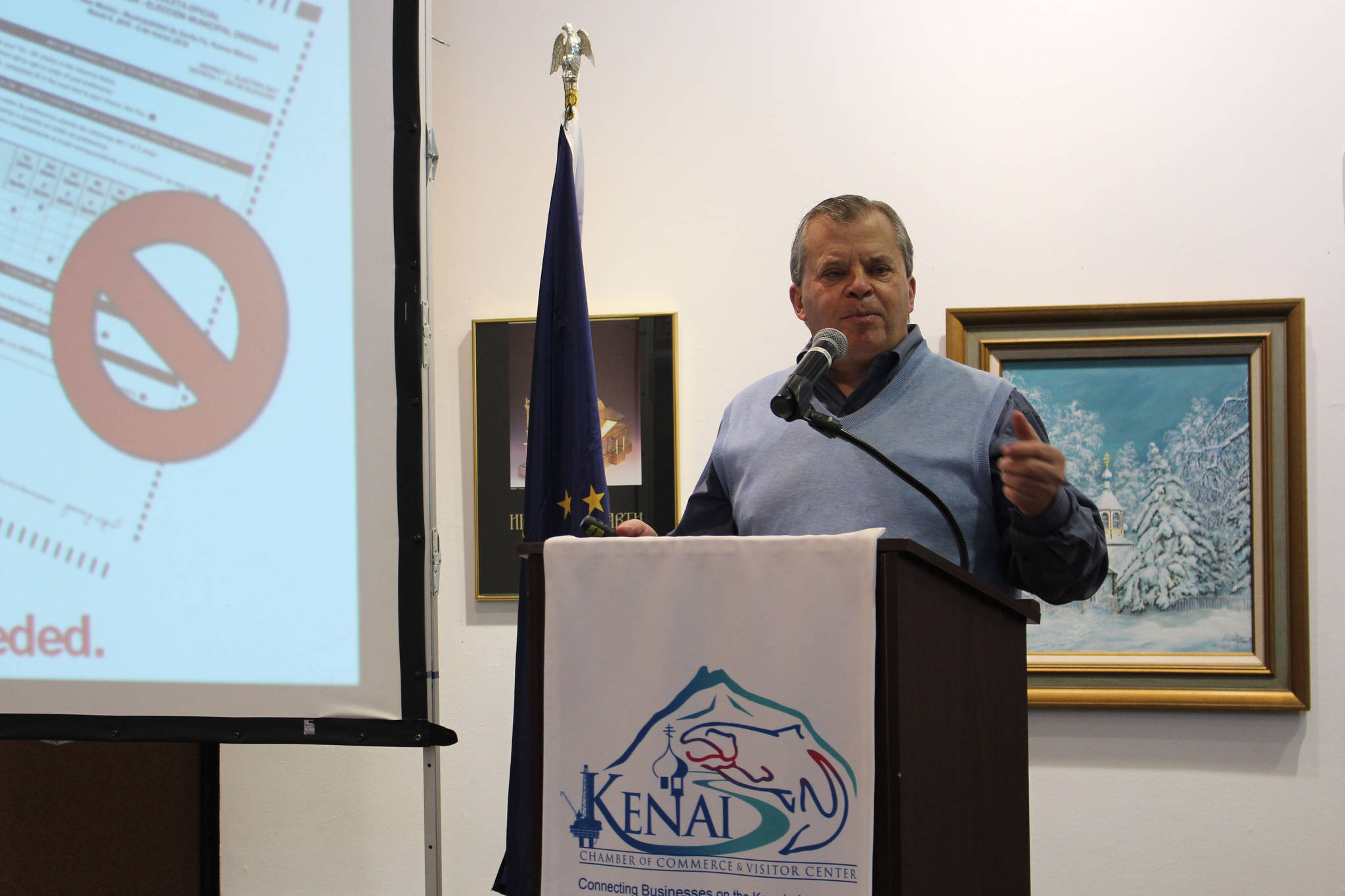 Tim Navarre argues against Ballot Measure 2 during the Kenai and Soldotna Chambers of Commerce Joint Luncheon at the Kenai Visitor and Cultural Center on Oct. 28; 2020. (Photo by Brian Mazurek/Peninsula Clarion)