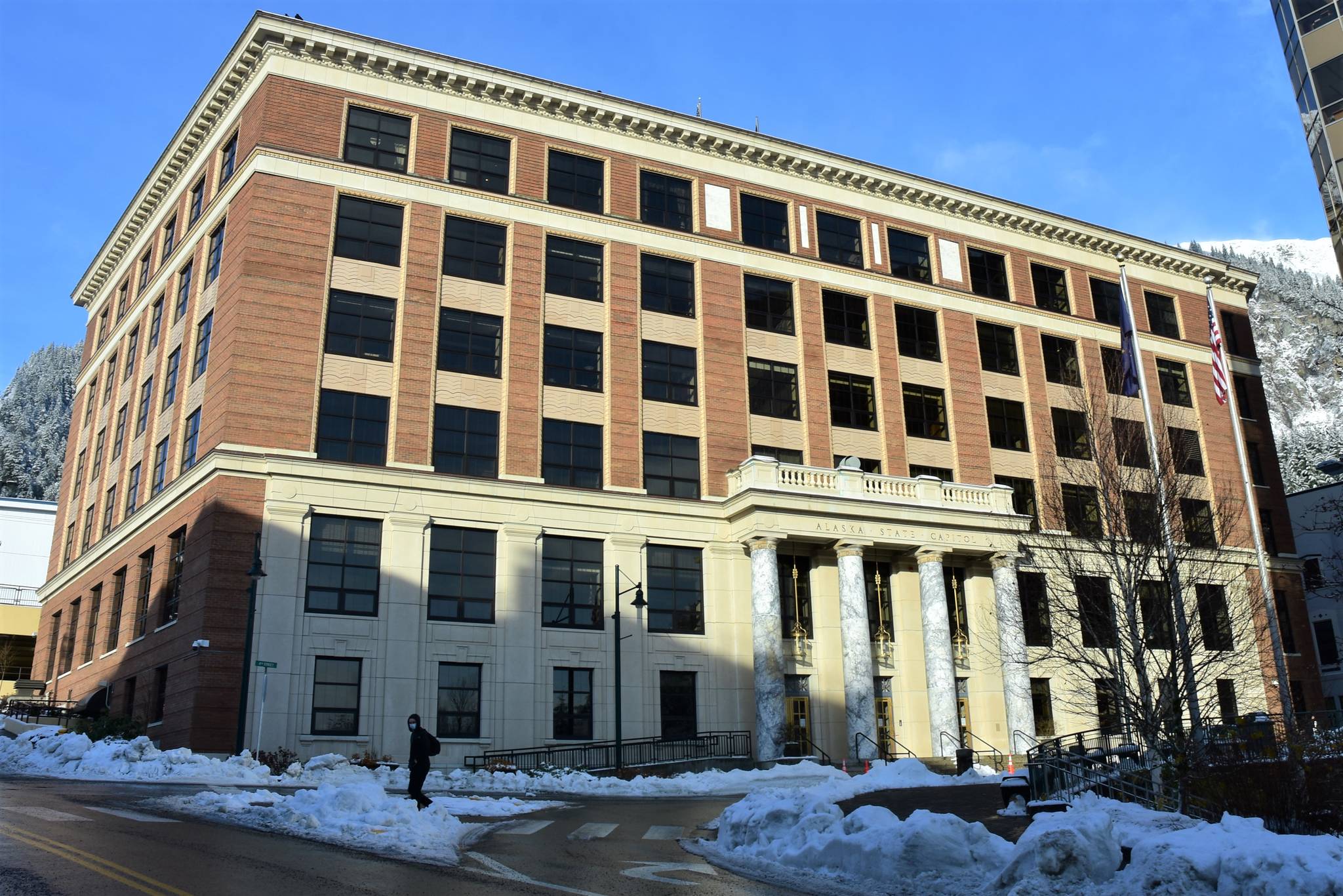 The Alaska State Capitol on Wednesday, Nov. 4, 2020. (Peter Segall / Juneau Empire File)