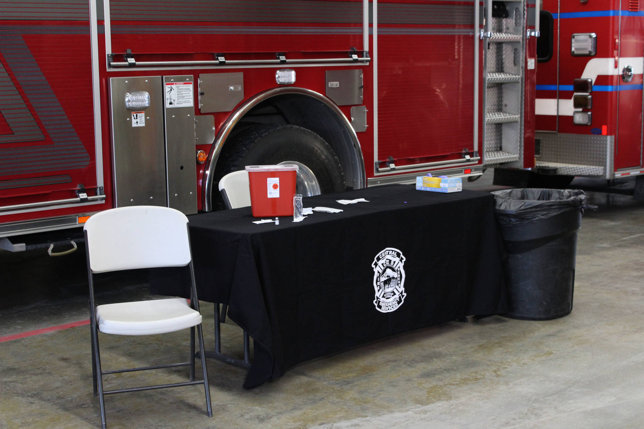 An area set up to administer doses of Pfizer’s COVID-19 vaccine is seen on Friday, Dec. 18, 2020 in Soldotna, Alaska. (Ashlyn O’Hara/Peninsula Clarion)
An area set up to administer doses of Pfizer’s COVID-19 vaccine is seen on Friday, Dec. 18, 2020 in Soldotna, Alaska. (Ashlyn O’Hara/Peninsula Clarion)