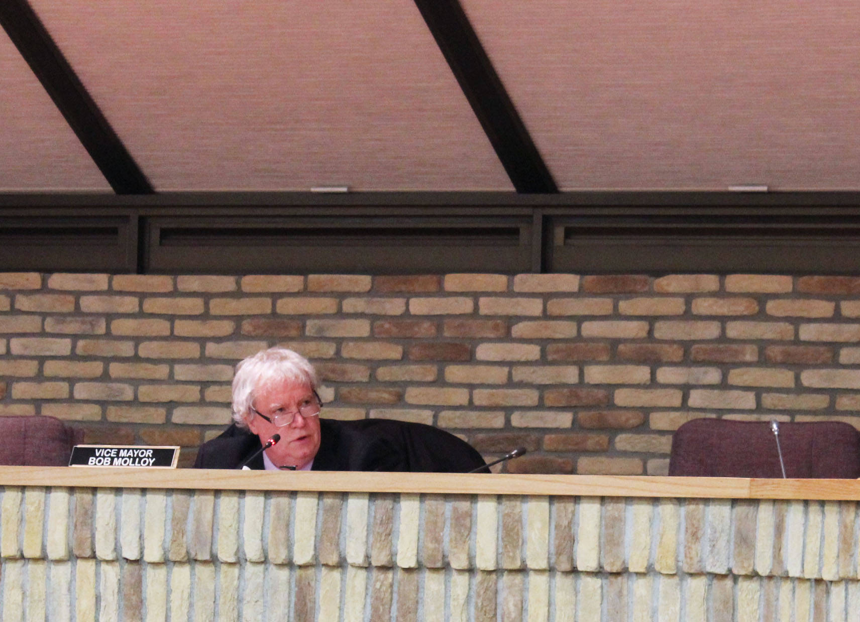 Kenai Vice Mayor Bob Molloy is seen in the Kenai City Council chambers on Wednesday, Jan. 20 in Kenai, Alaska. (Ashlyn O’Hara/Peninsula Clarion)