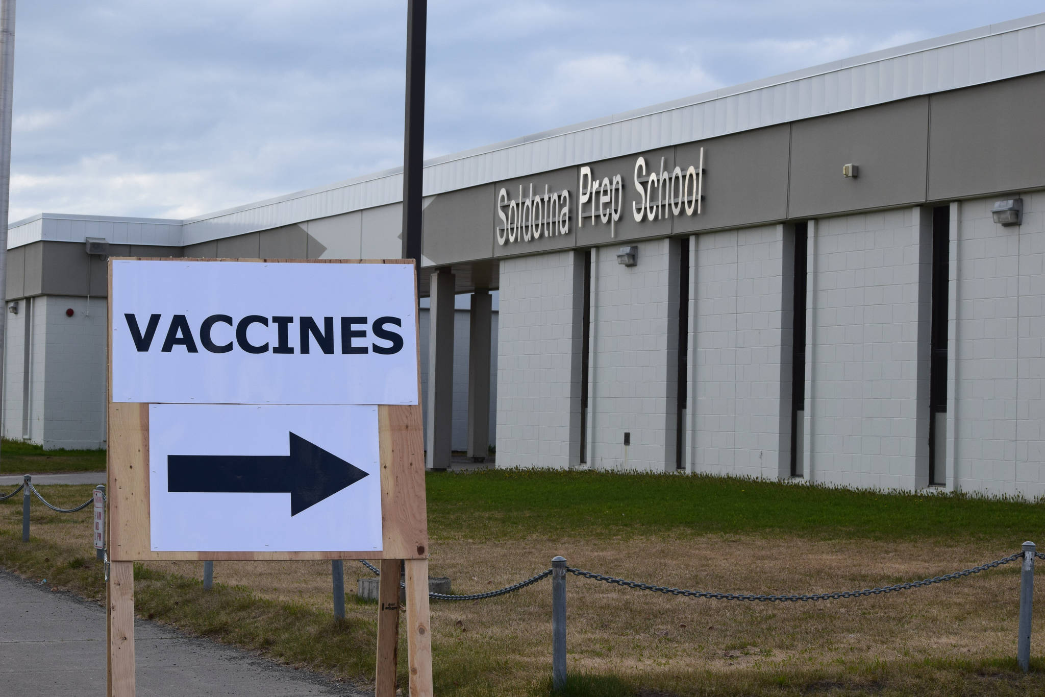 The Soldotna Professional Pharmacy and Kenai Peninsula Borough Office of Emergency Management offered the Pfizer-BioNTech, Moderna and Johnson & Johnson/Janssen vaccines at the walk-in clinic at Soldotna Prep School on Friday, May 14, 2021. (Camille Botello / Peninsula Clarion)