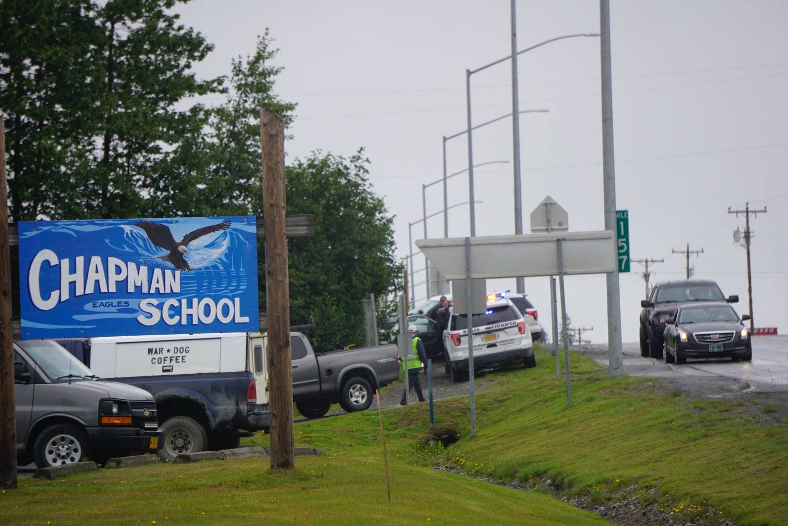 Parents pick up students on Tuesday, Aug. 23, 2021, at Chapman School in Anchor Point, Alaska. (Photo by Michael Armstrong/ Homer News)