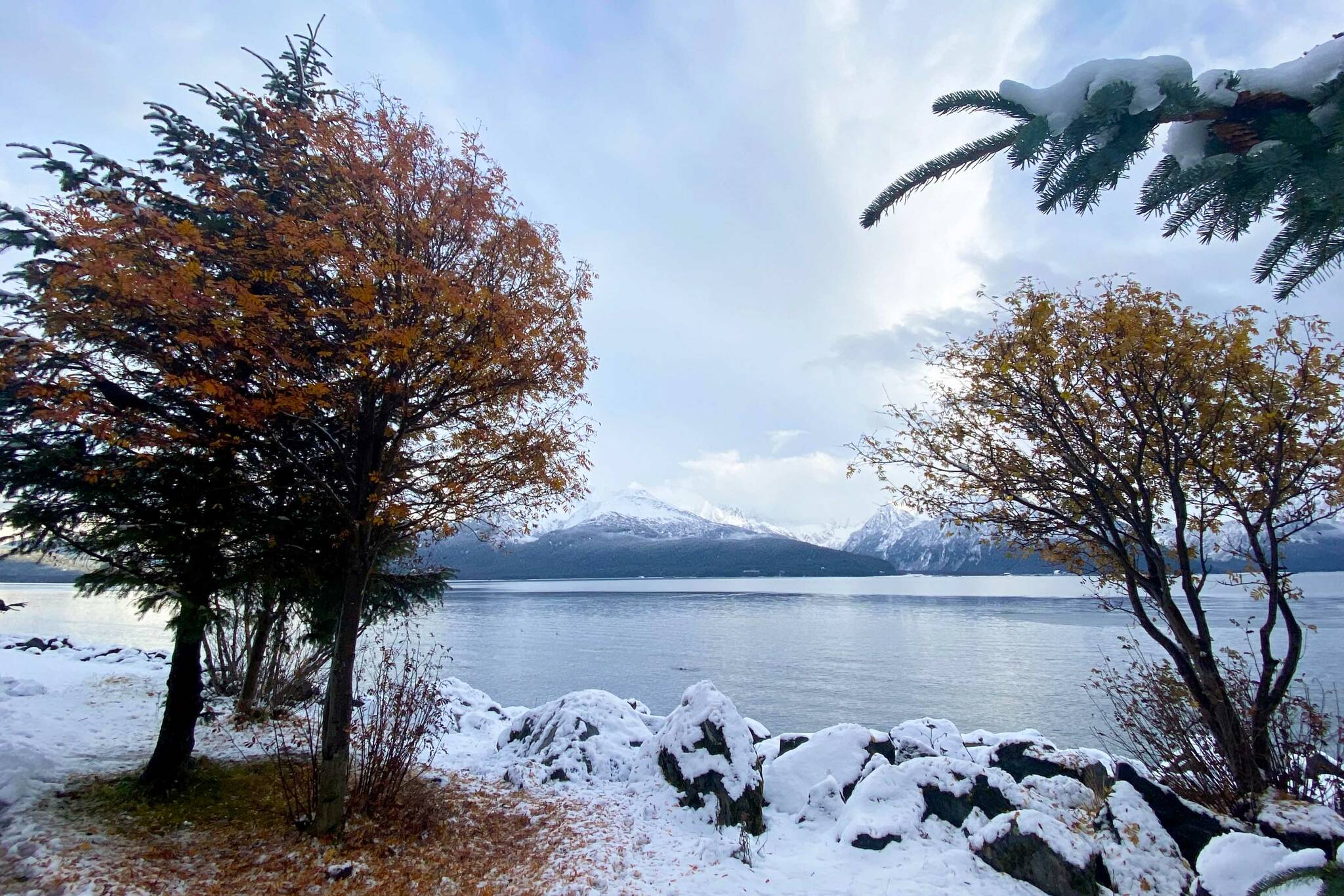 A pleasant snow day in Seward, Alaska, on Thursday, Oct. 28, 2021. (Photo by Kat Sorensen)