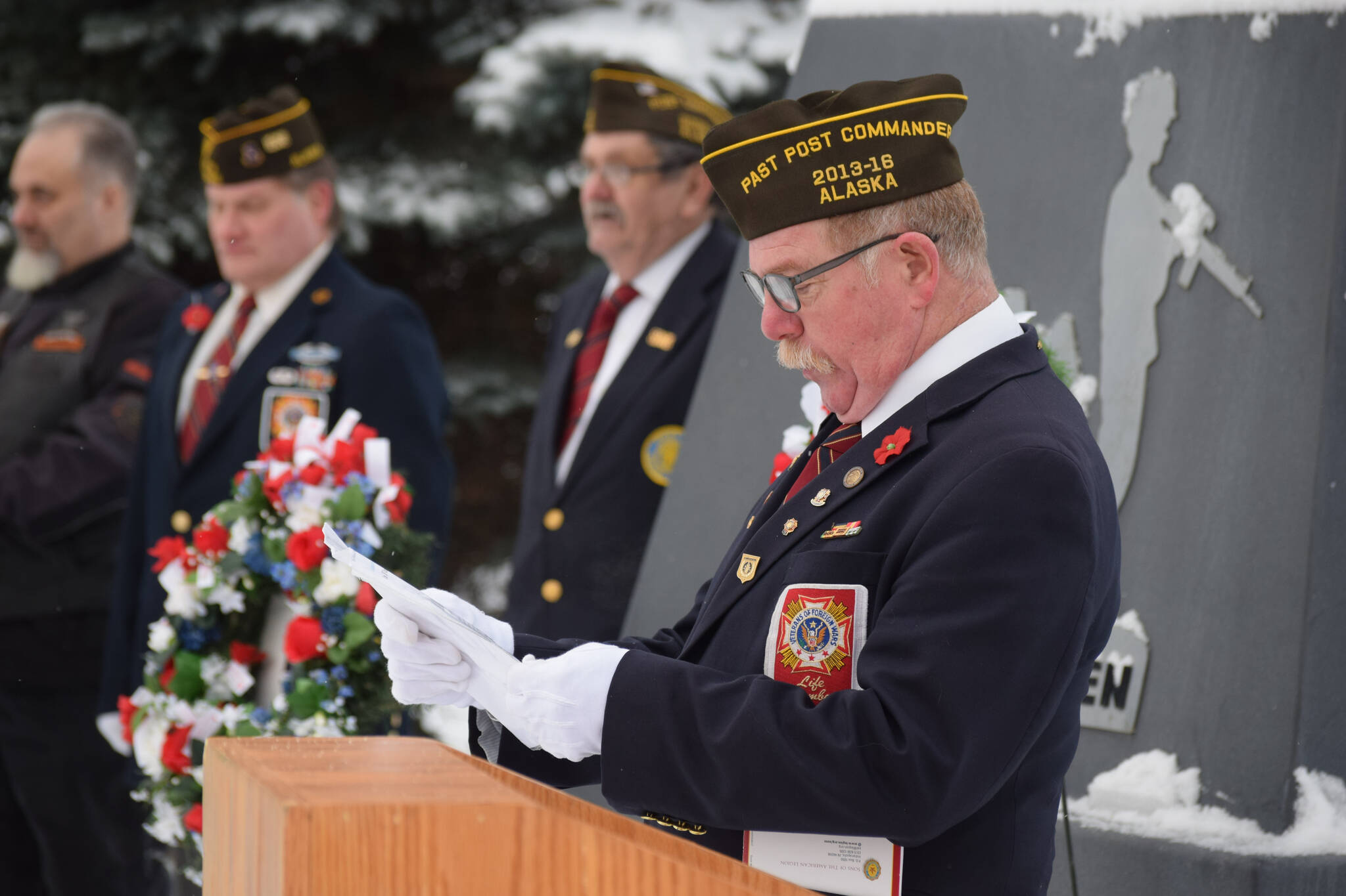 Chaplain Mike Meredith speaks at the Veterans Day celebration at Leif Hansen Memorial Park on Thursday, Nov. 11, 2021. (Camille Botello/Peninsula Clarion)