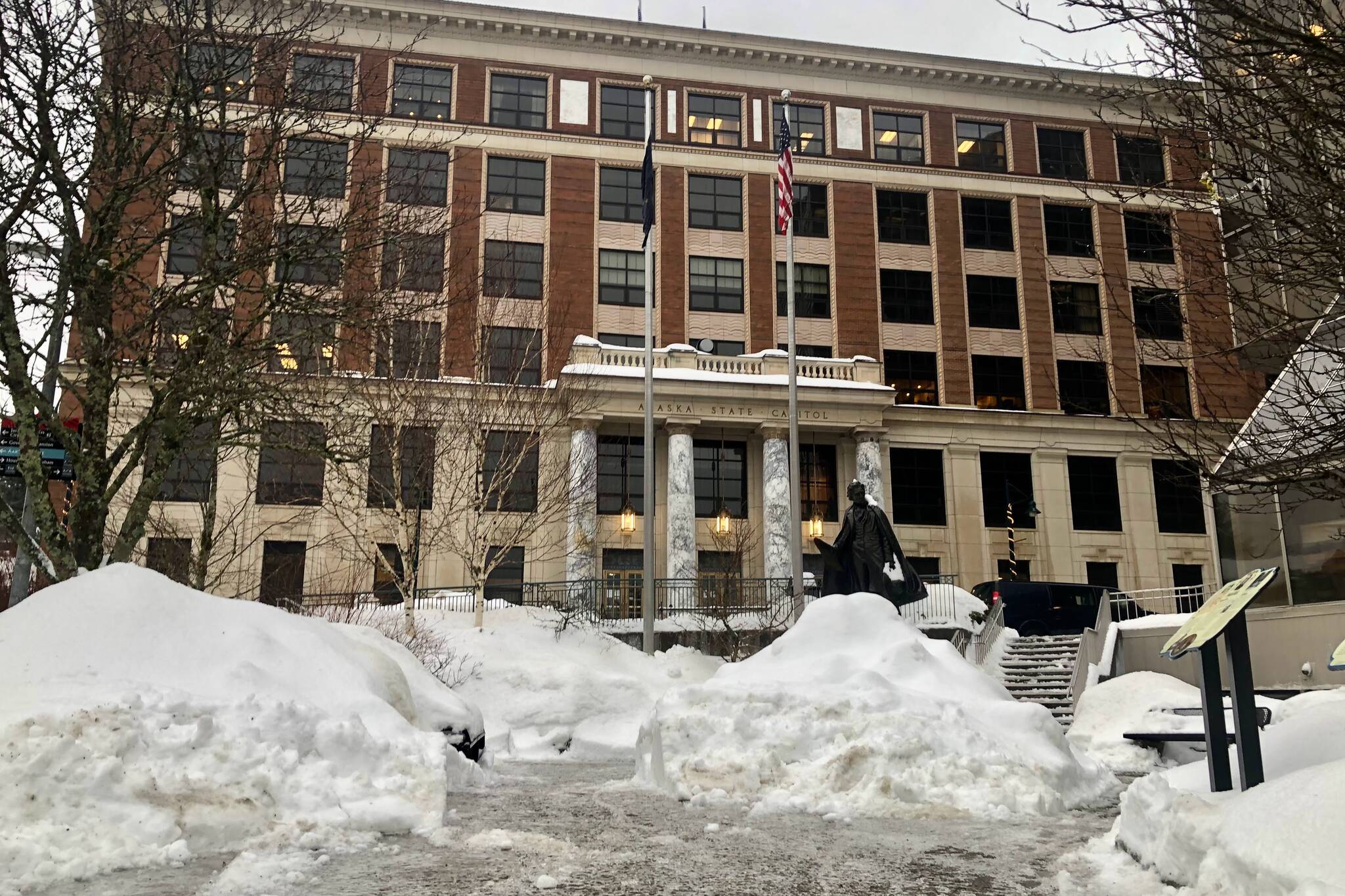 Lawmakers will return next week to the Alaska State Capitol building, seen here on Monday, Jan. 10, 2022, for the next session of the Alaska State Legislature. (Peter Segall / Juneau Empire)