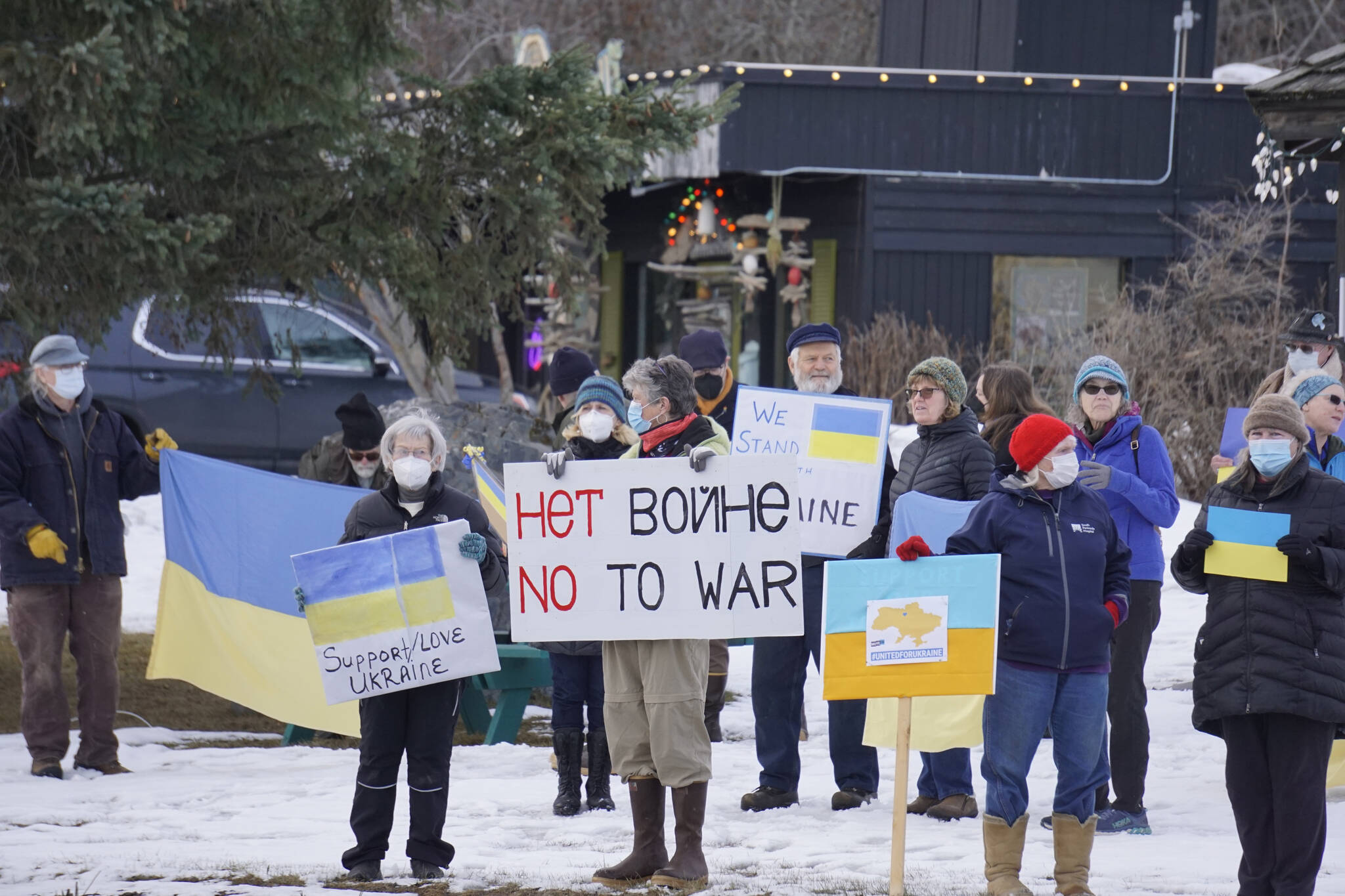 About 45 people participated in a demonstration on Thursday, March 3, 2022, at WKFL Park in Homer, Alaska, in support of Ukraine and against the Russian invasion. (Photo by Michael Armstrong/Homer News)