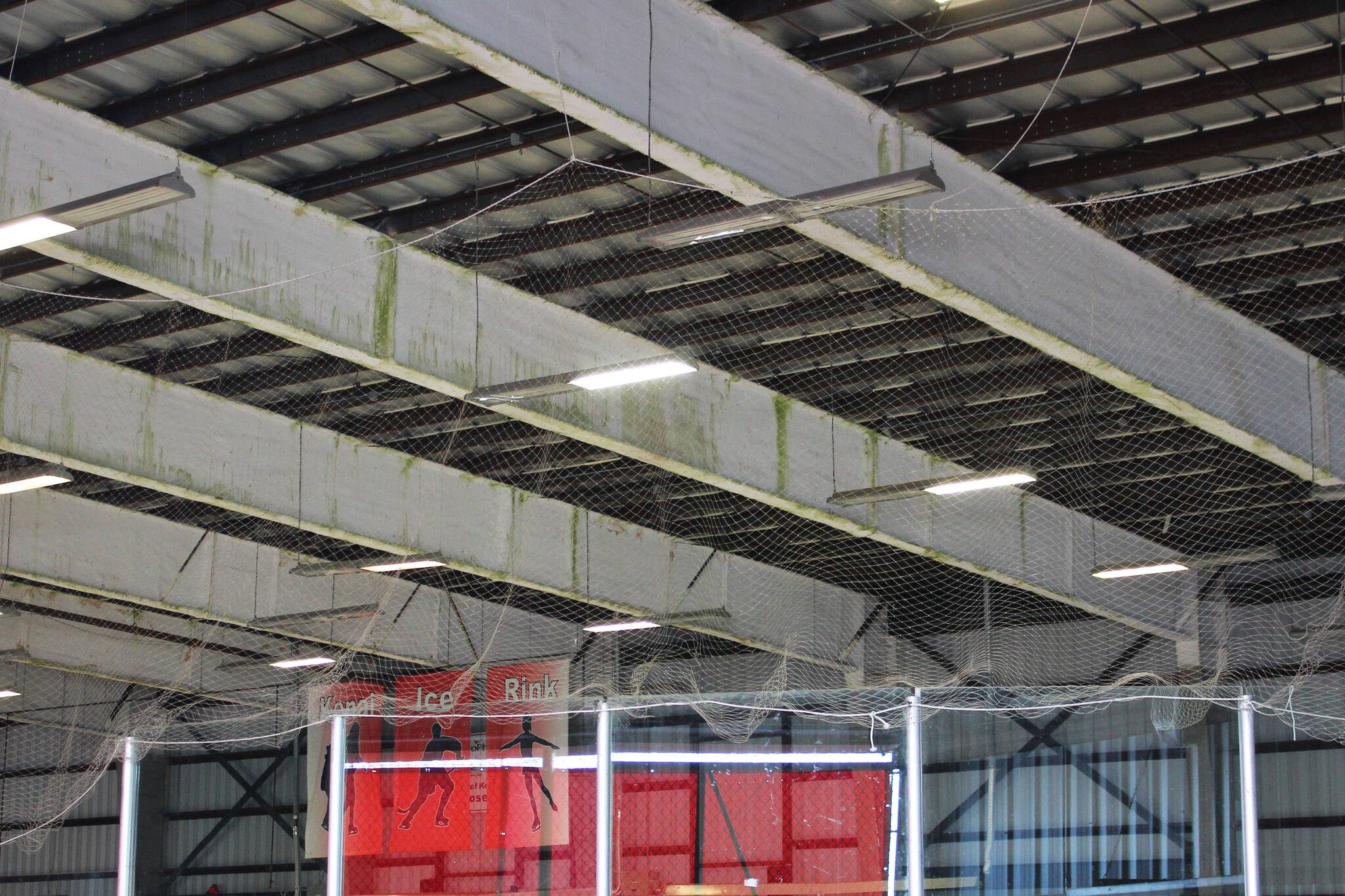 Algae grows on beams above the ice rink at the Kenai Multi-Purpose Facility on Monday, March 21, 2022, in Kenai, Alaska. (Ashlyn O’Hara/Peninsula Clarion)