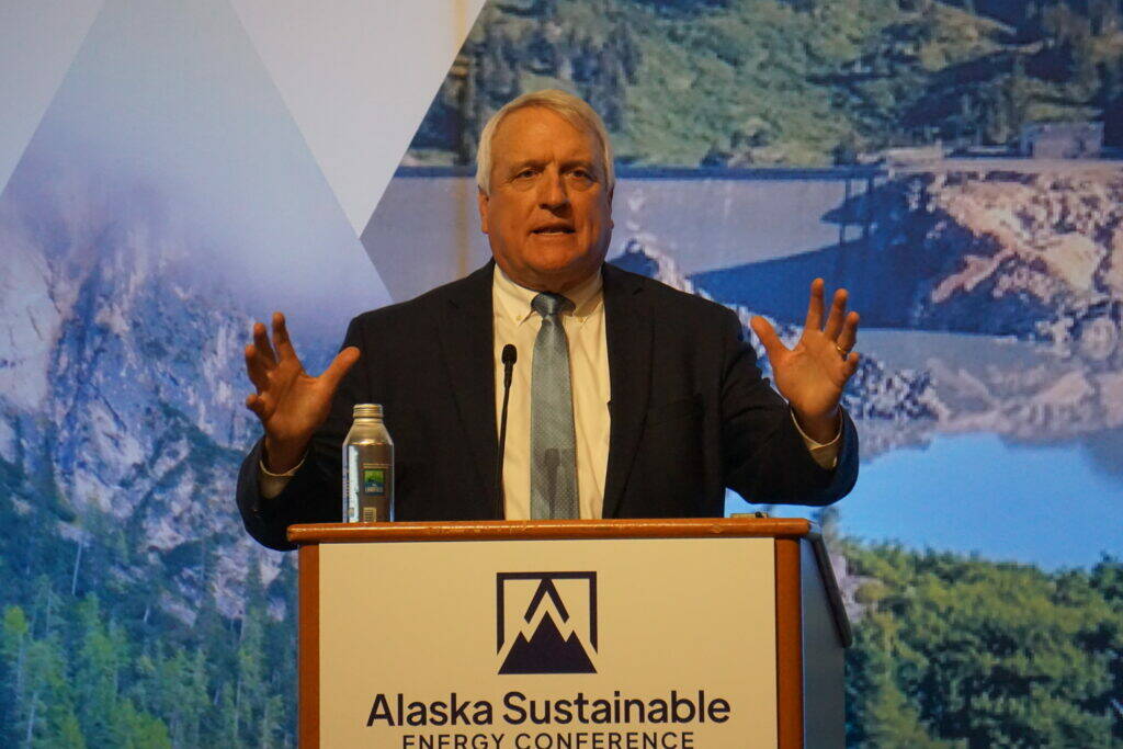 Bill Ritter, former governor of Colorado and founder of the Center for the New Energy Economy at Colorado State University, promotes bipartisanship in his opening address on May 24 at the Alaska Sustainable Energy Conference. (Photo by Yereth Rosen/Alaska Beacon)