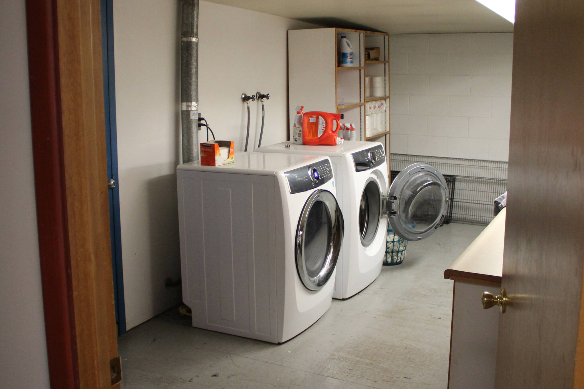 One washer and one dryer sit inside a utility room at Central Emergency Services’ Station 1 on Tuesday, July 26, 2022, in Soldotna, Alaska. The two machines serve all of Station 1’s personnel. (Ashlyn O’Hara/Peninsula Clarion)