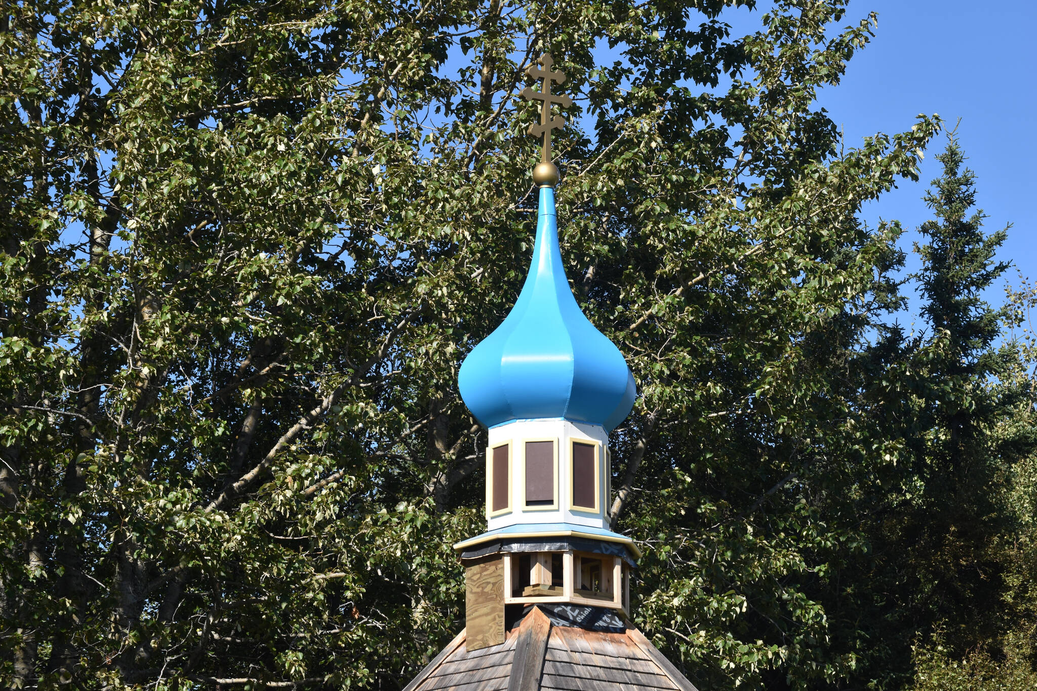 A renovated cupola was restored onto the Saint Nicholas Chapel in Kenai, Alaska on Aug. 29, 2022. (Jake Dye/Peninsula Clarion)