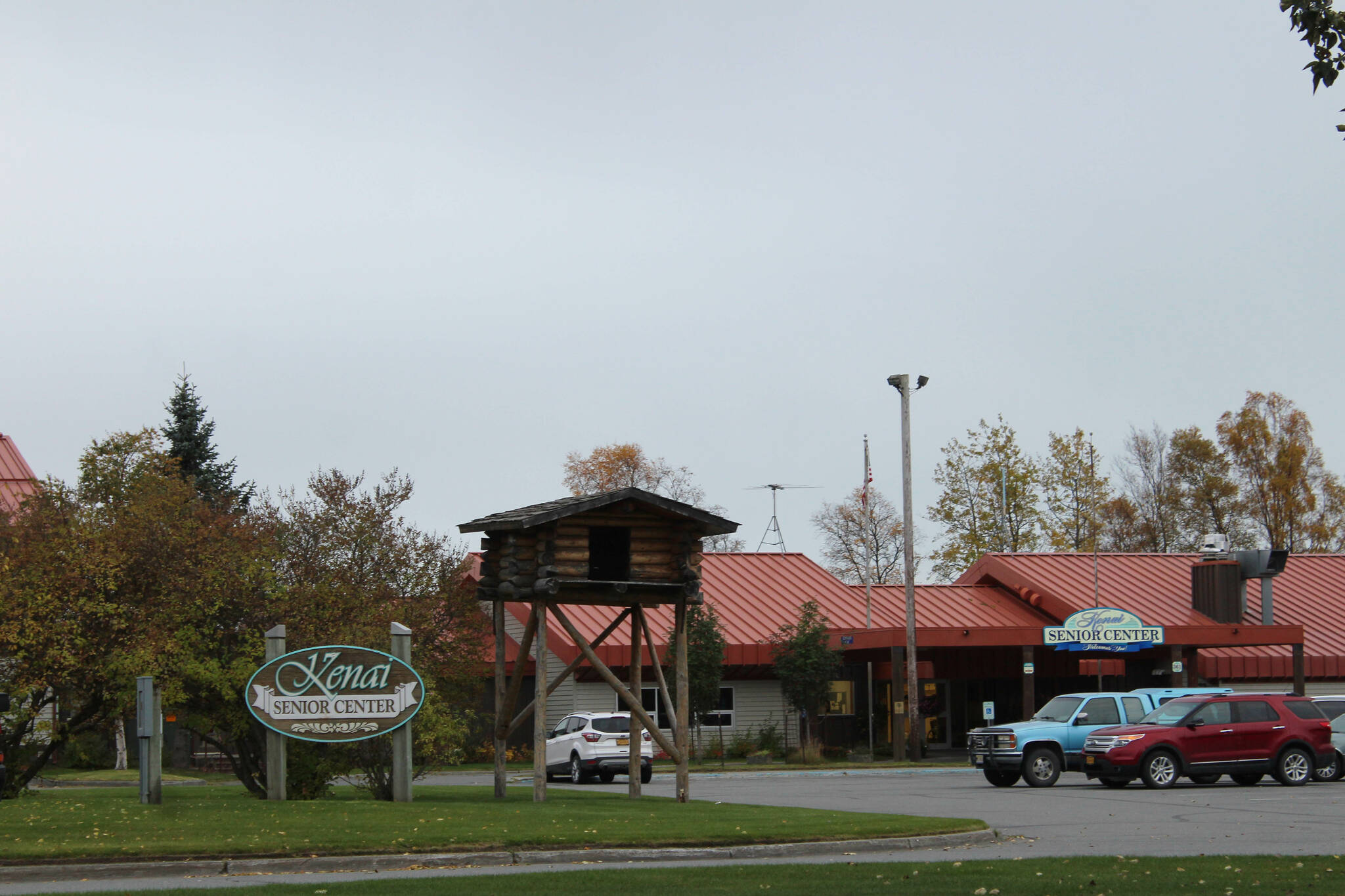 Leaves fall at the Kenai Senior Center on Thursday, Sept. 22, 2022, in Kenai, Alaska. (Ashlyn O’Hara/Peninsula Clarion)