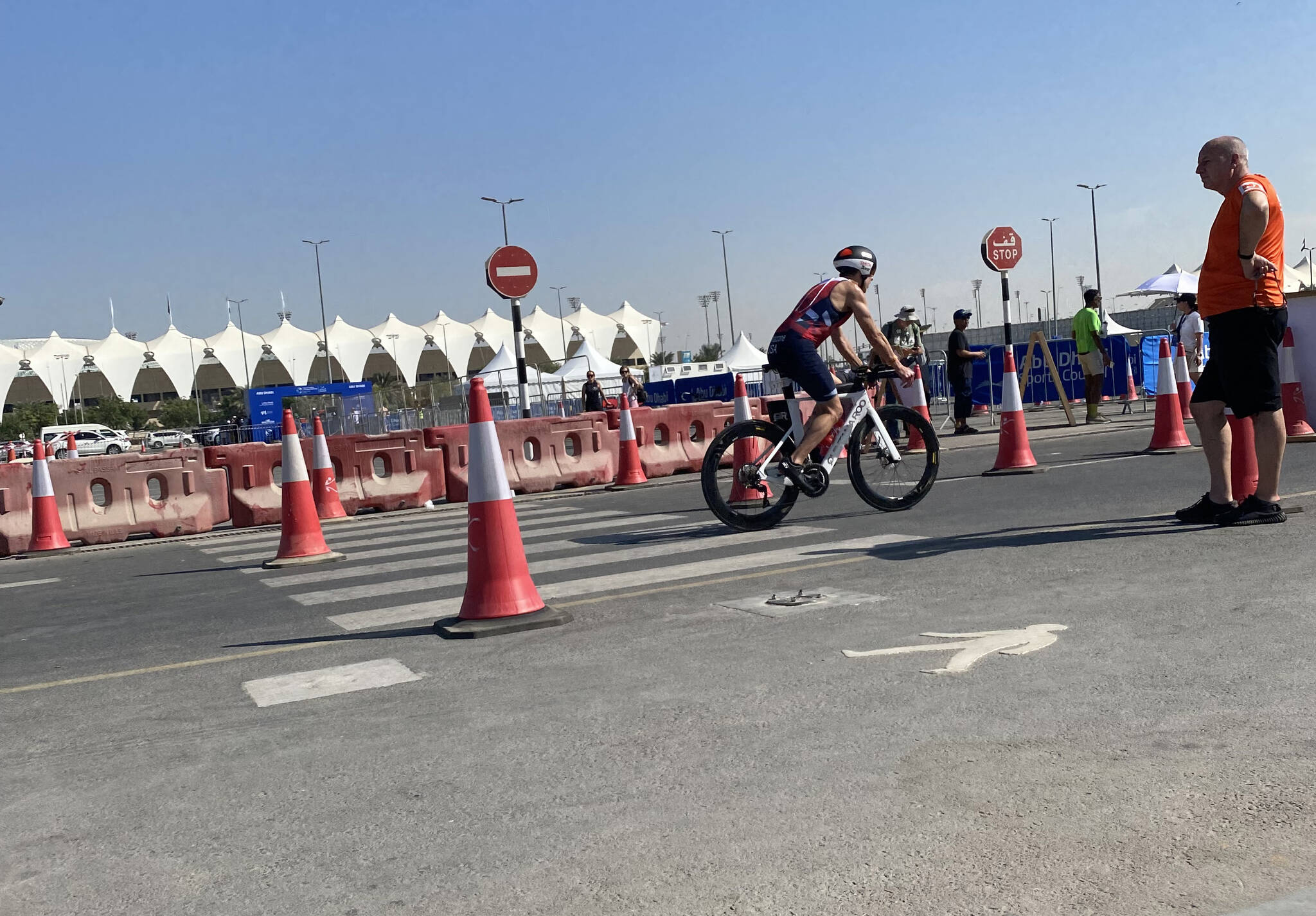 Jon Iannaccone bikes during the World Triathlon Championships in Abu Dhabi, United Arab Emirates, Nov. 26, 2022. (Photo courtesy Jon Iannaccone)