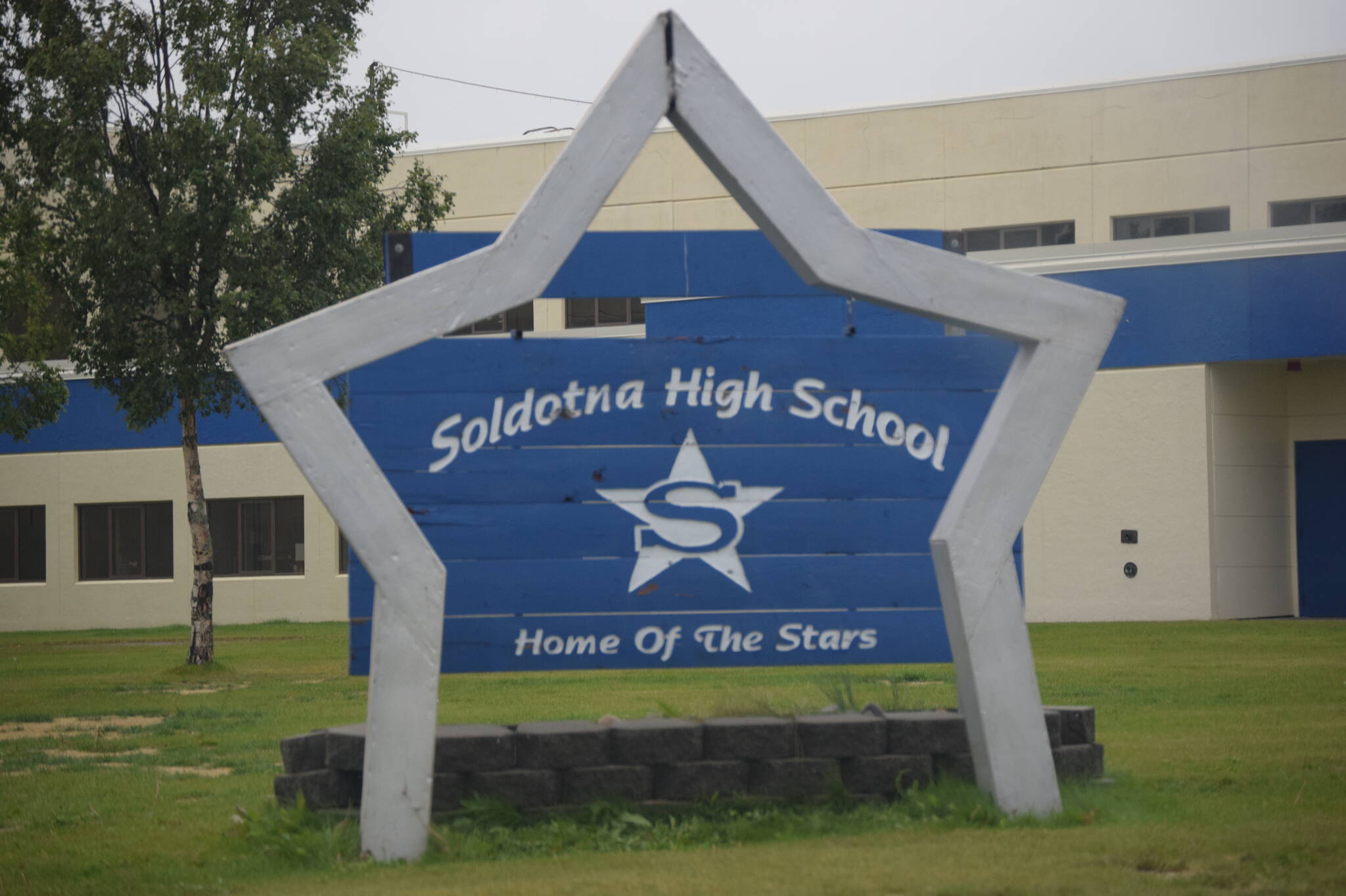 Soldotna High School can be seen in this Sept. 2, 2021, photo, in Soldotna, Alaska. (Photo by Jeff Helminiak/Peninsula Clarion file)