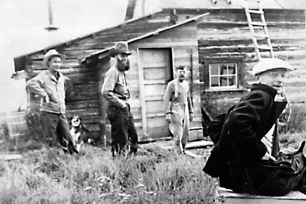 Windy Wagner enjoyed entertaining company at his home along the Kenai River. (Photo courtesy of the Knackstedt Collection)