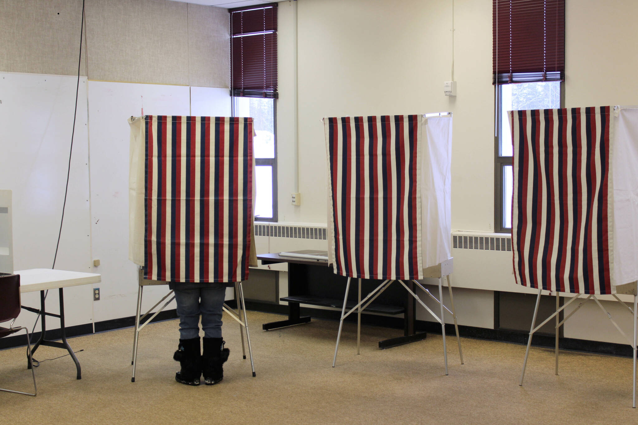 A Mackey Lake voter fills out a special mayoral ballot at Soldotna Prep School on Tuesday, Feb. 14, 2023 in Soldotna, Alaska. (Ashlyn O’Hara/Peninsula Clarion)