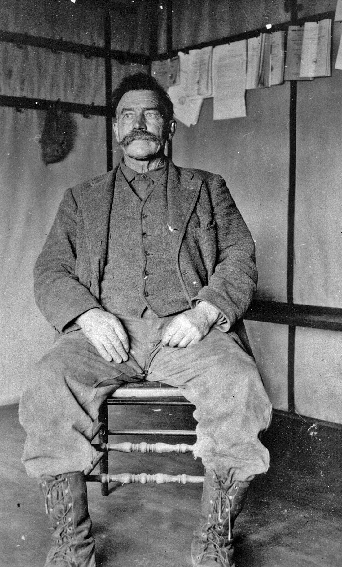 Photo courtesy of the Pratt Museum
Walter R. Bell died in Homer in 1921, when the community had no public burial ground. Consequently, Bell was interred on his own homestead—a practice not uncommon in the early days.