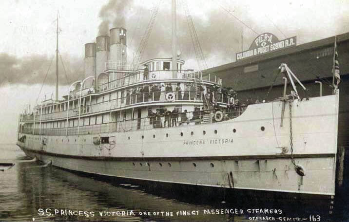 Otto T. Frasch photo, copyright by David C. Chapman, “O.T. Frasch, Seattle” webpage
The Canadian steamship Princess Victoria collided with an American vessel, the S.S. Admiral Sampson, which sank quickly in Puget Sound in August 1914.