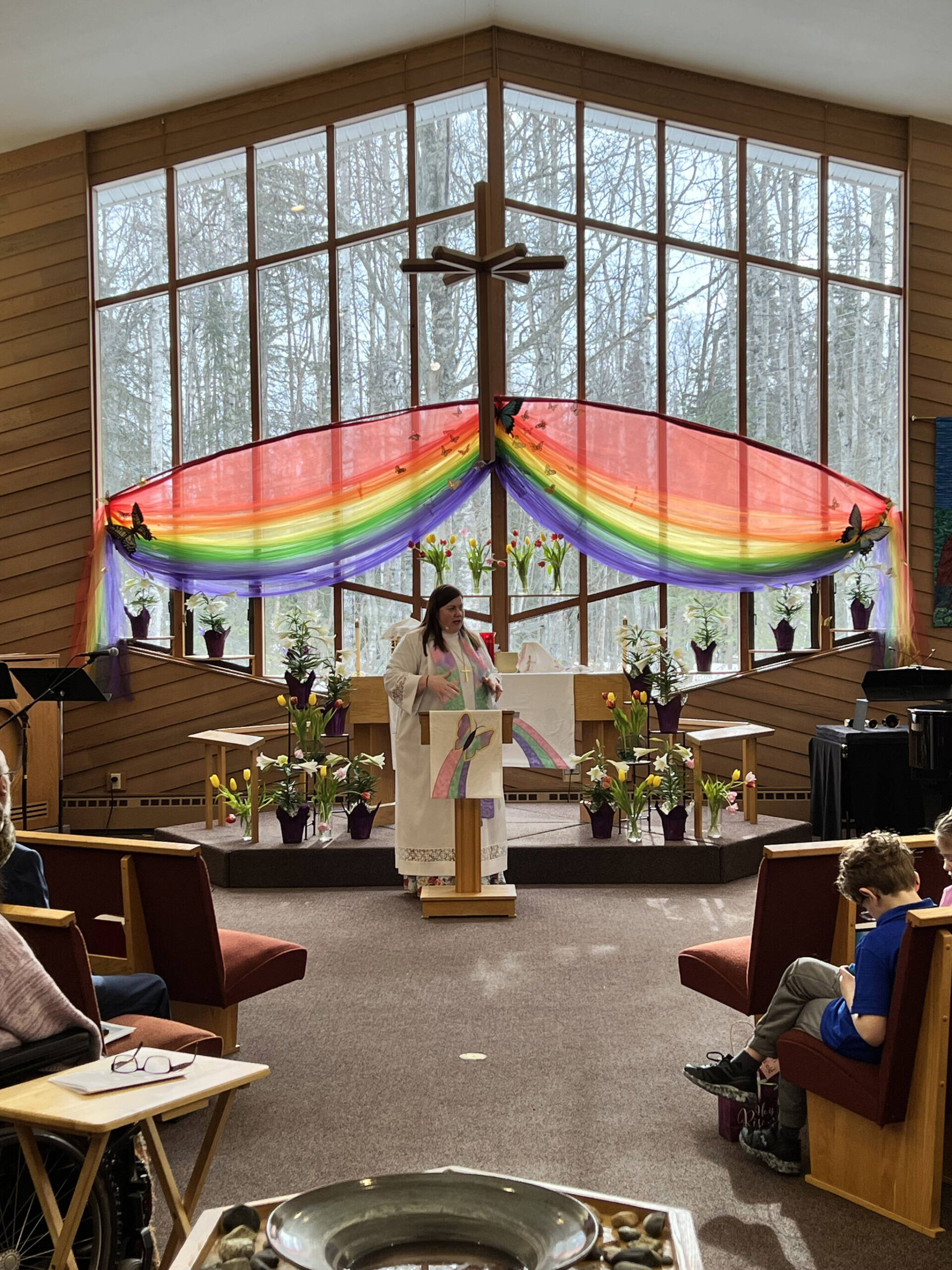 Meredith Harber pastors at Christ Lutheran on Easter morning, Sunday, March 31, 2024, in Soldotna, Alaska. (Photo by Debbie Delker/courtesy)