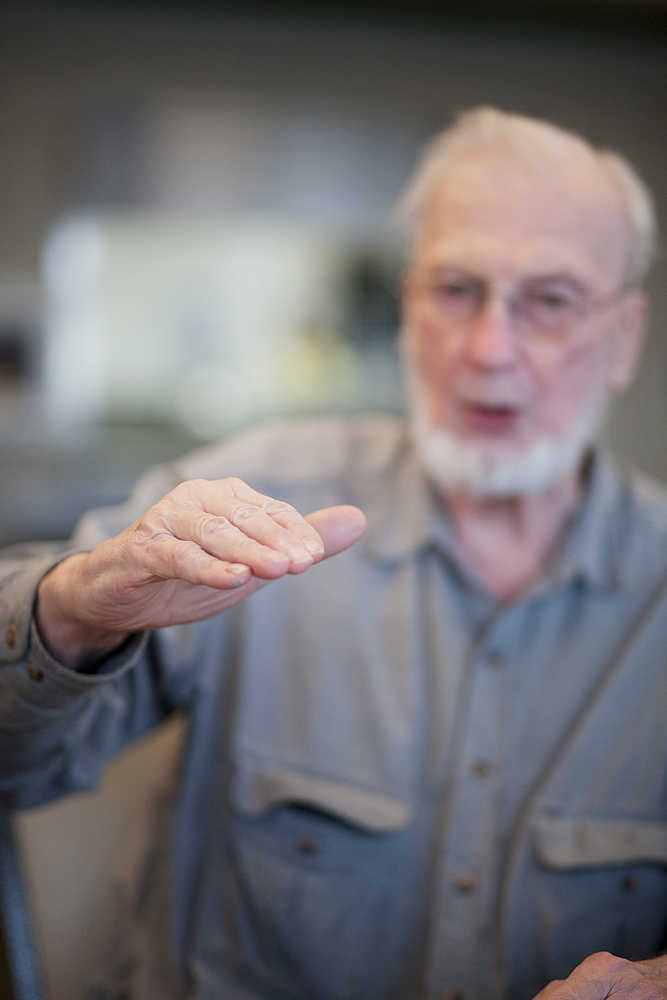 Photo by Rashah McChesney/Peninsula Clarion  A group meets at the Kenai Senior Center to talk about their memories of the 1964 Good Friday earthquake.