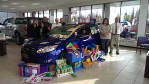 Stanley Ford fills the Focus to help local school children