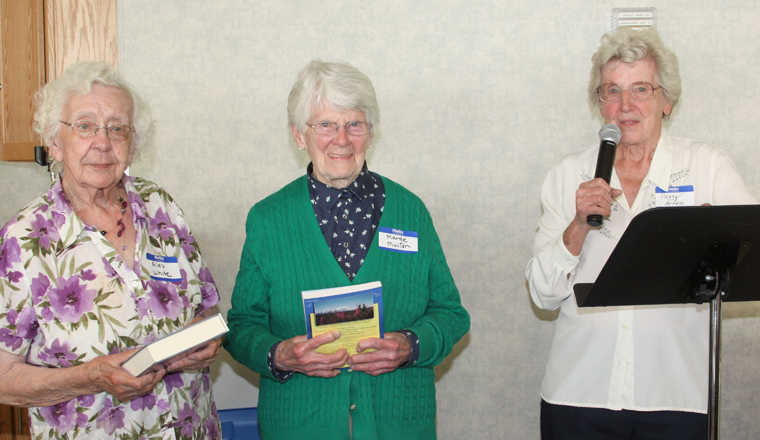 Old timers enjoy turkey dinner