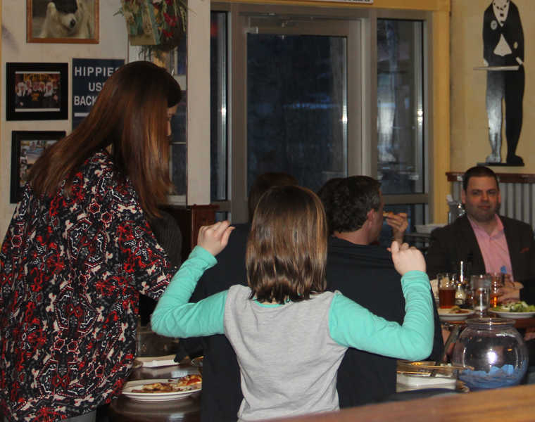 Chamber holds member-mixerr